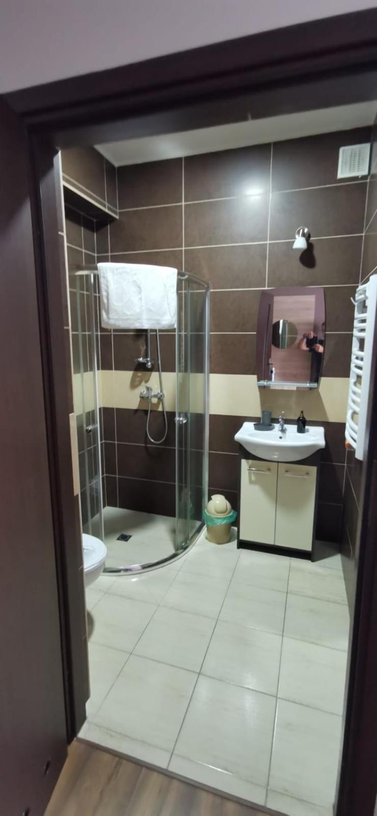 Double or Twin Room with Private Bathroom photo 2