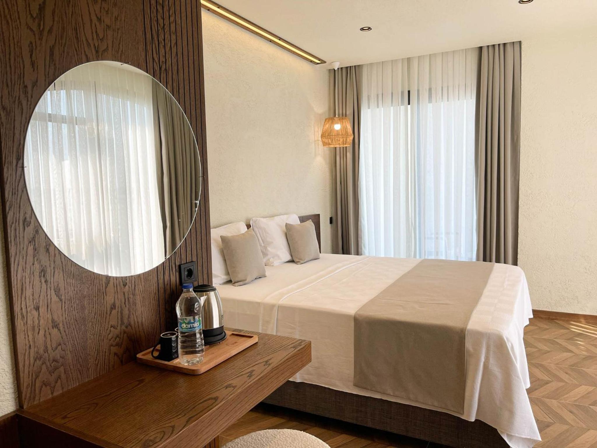 Deluxe Double Room with Sea View photo 2