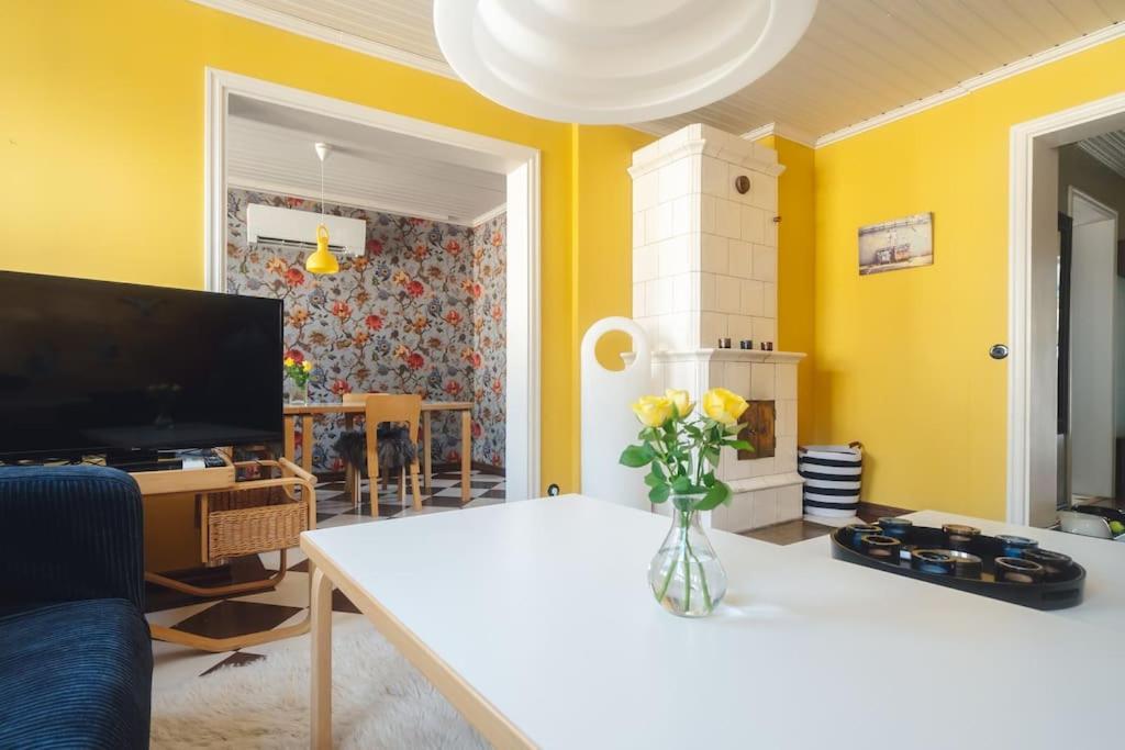 One-Bedroom House photo 1
