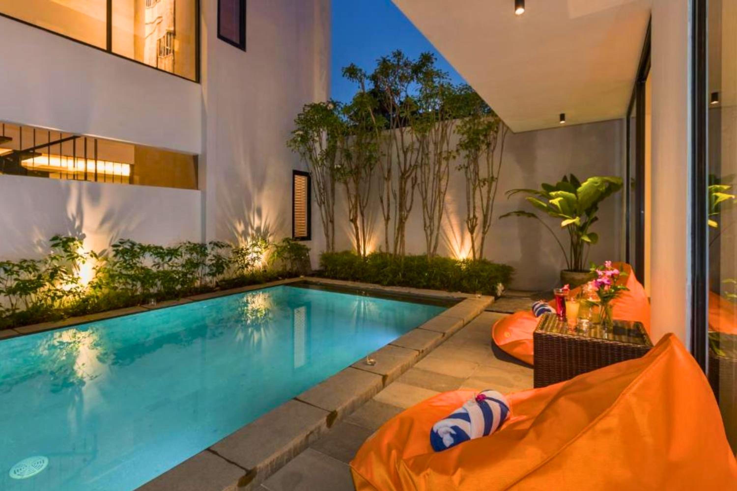Villa photo 2