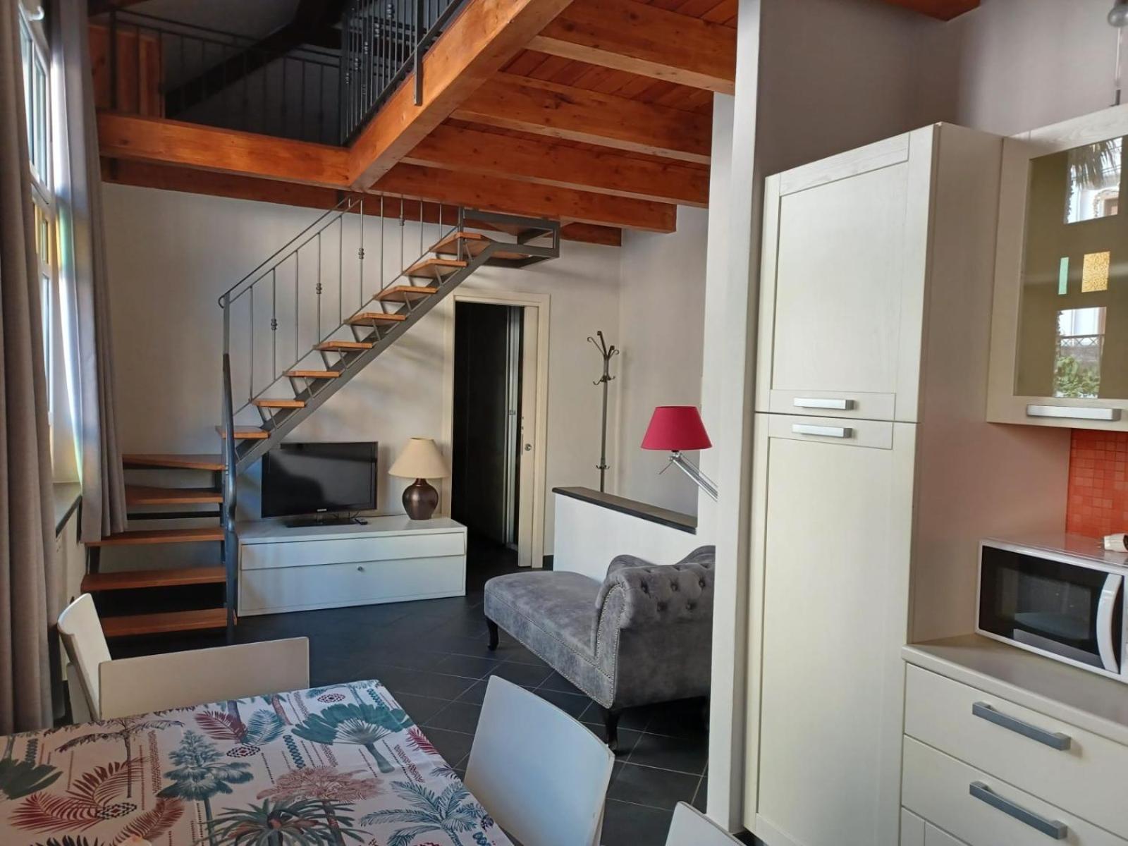 Apartment - Split Level photo 1