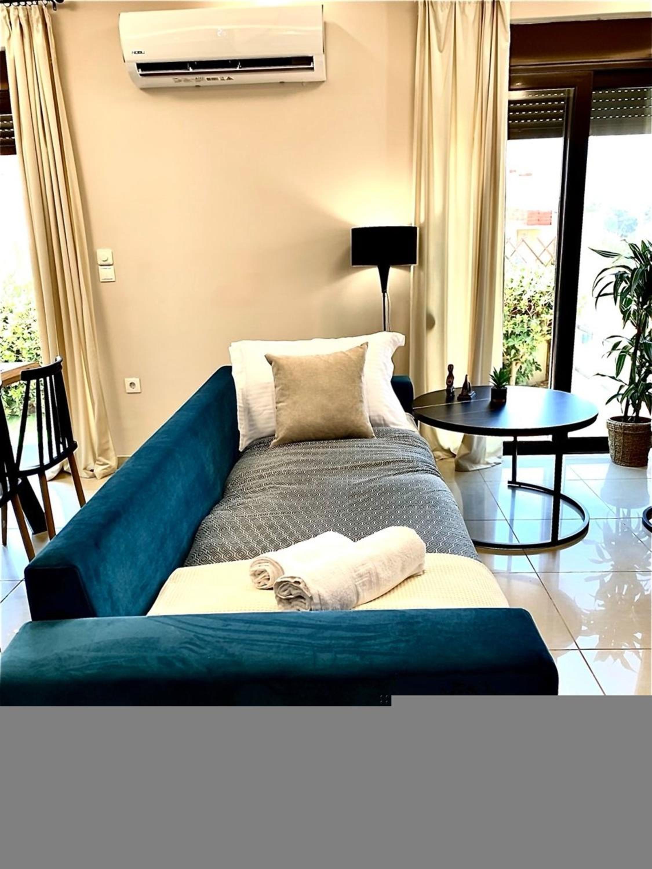 Two-Bedroom House photo 2
