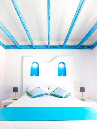 Twin Room with Terrace photo 2