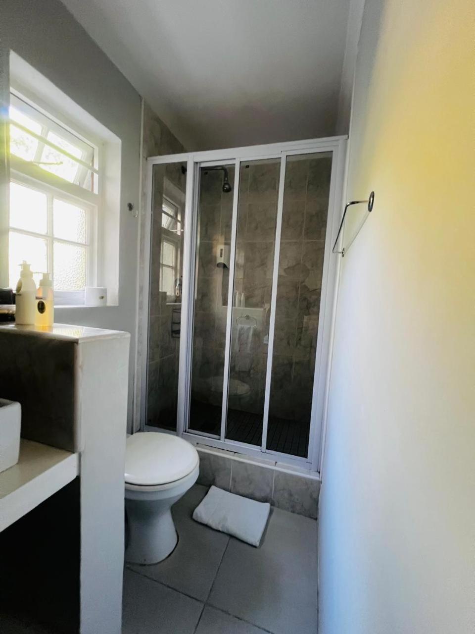 Double Room - Photo 4