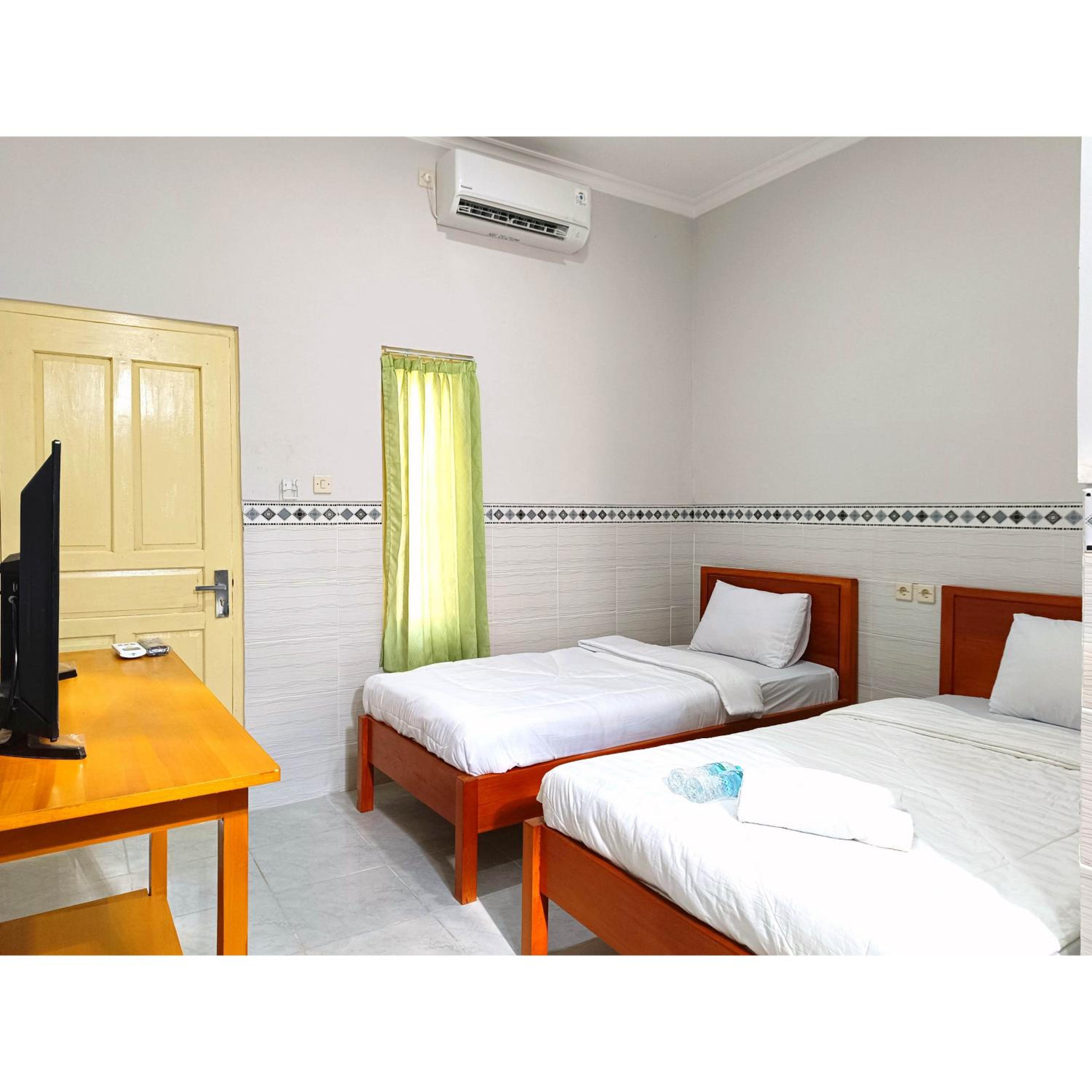 Deluxe Twin Room - Photo 1