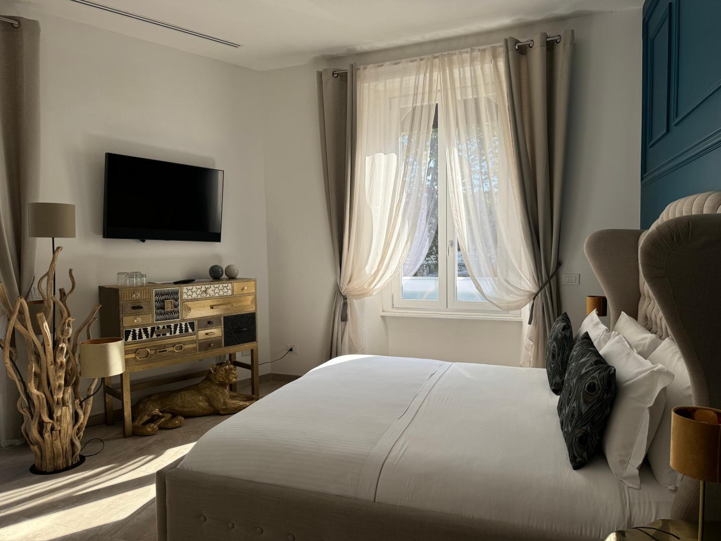 Deluxe Double Room photo 3