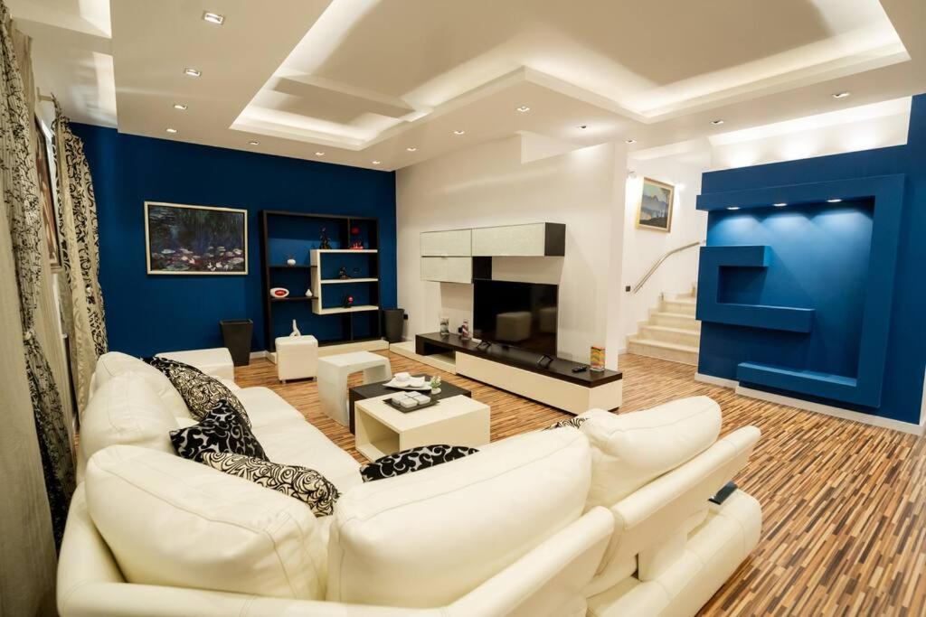 Superior Villa