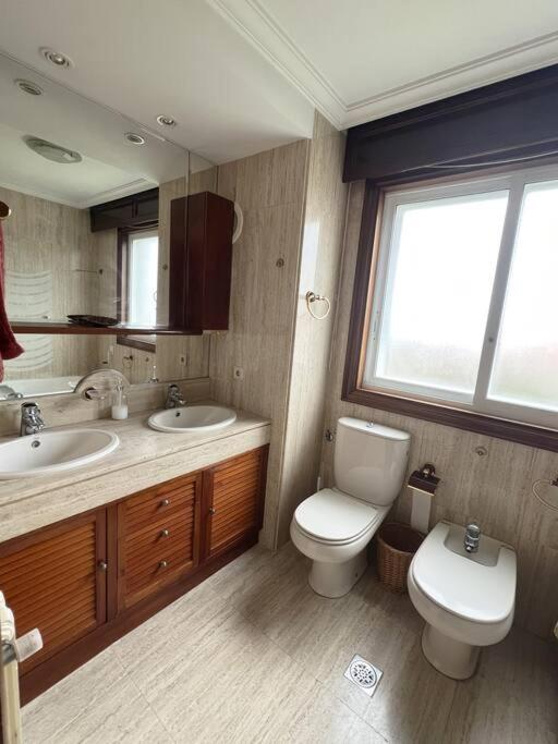 Four-Bedroom House photo 2