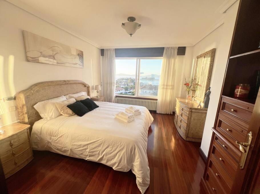 Four-Bedroom House photo 3
