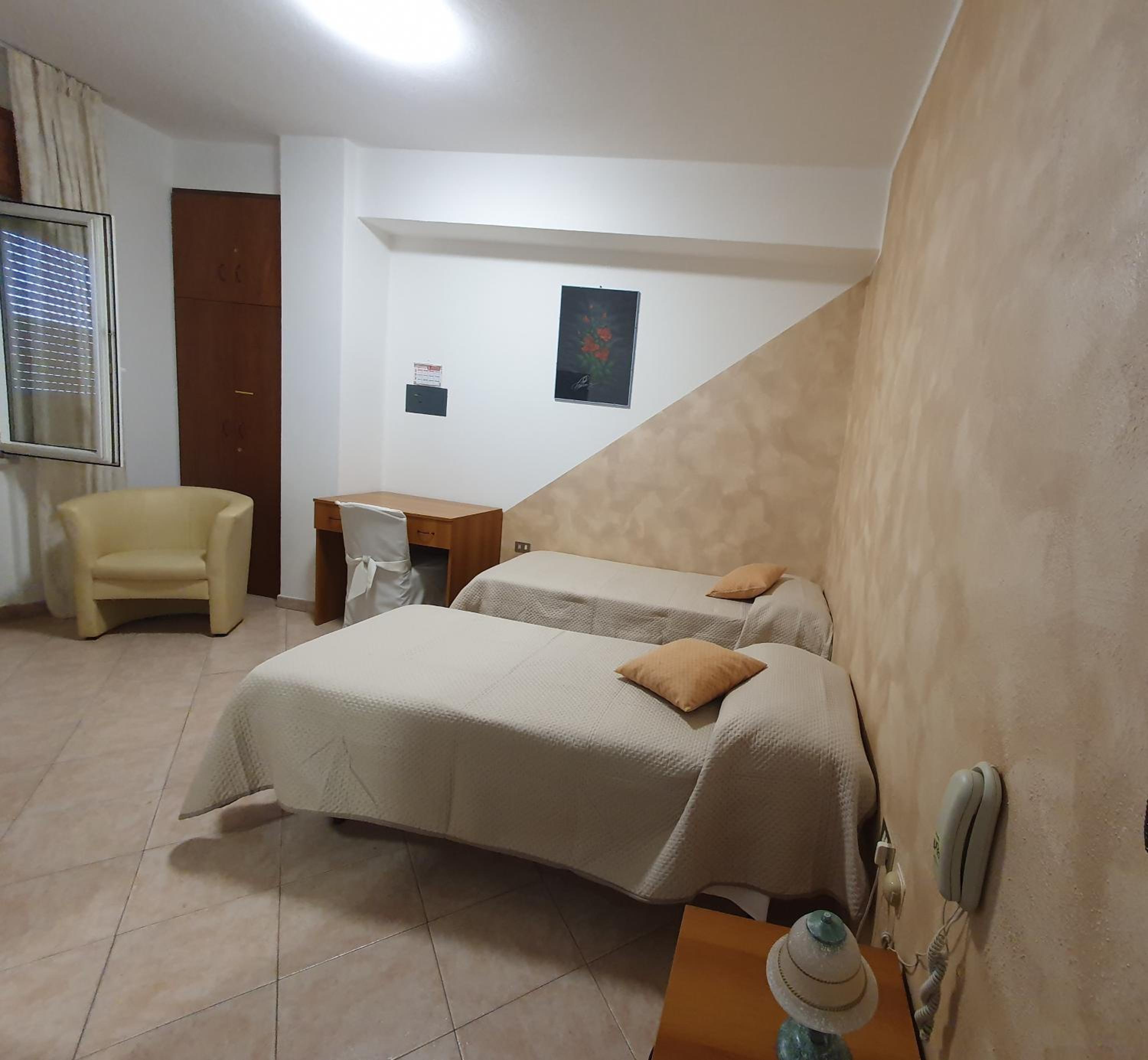Twin Room photo 1