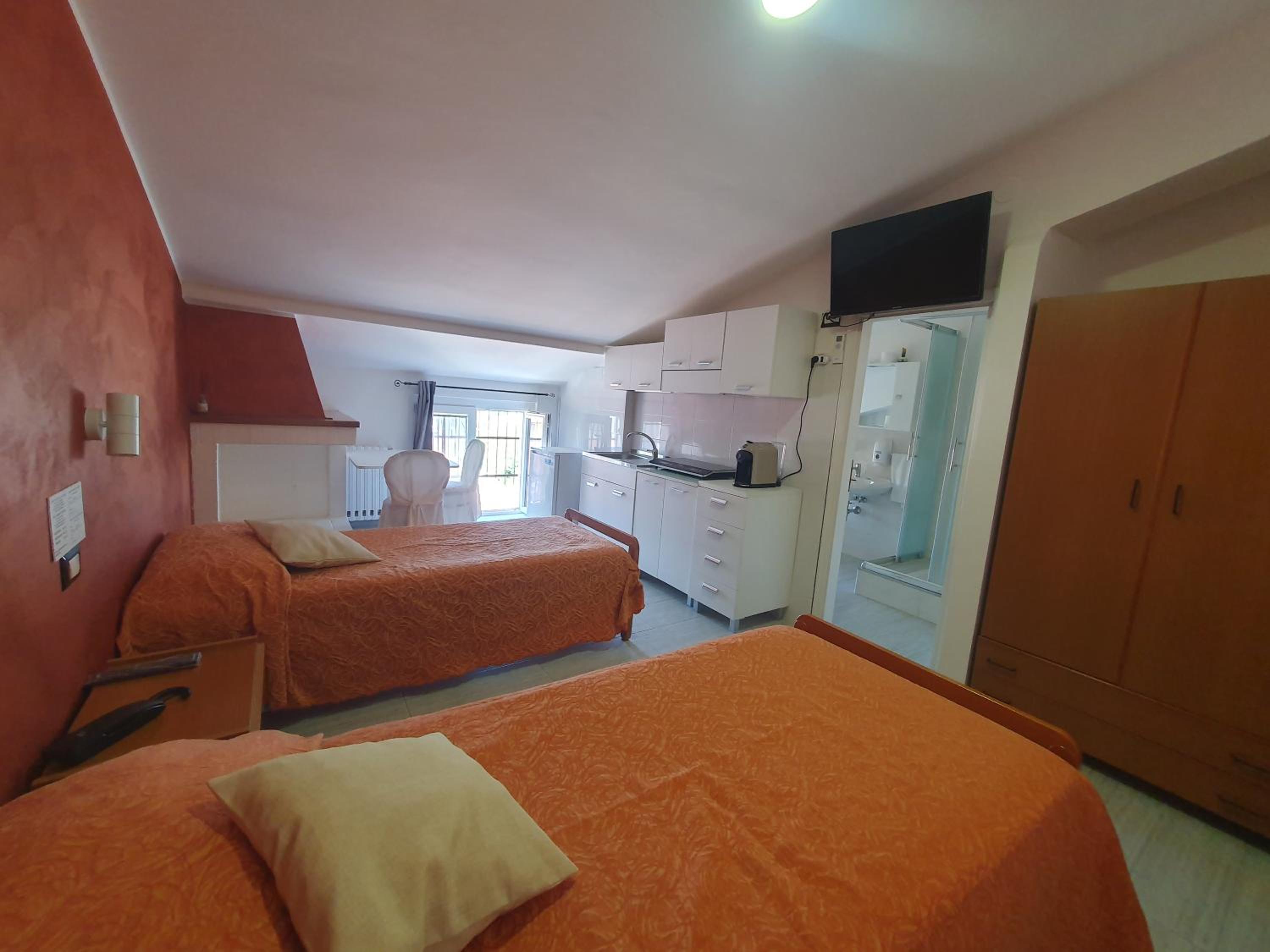 Twin Room photo 2