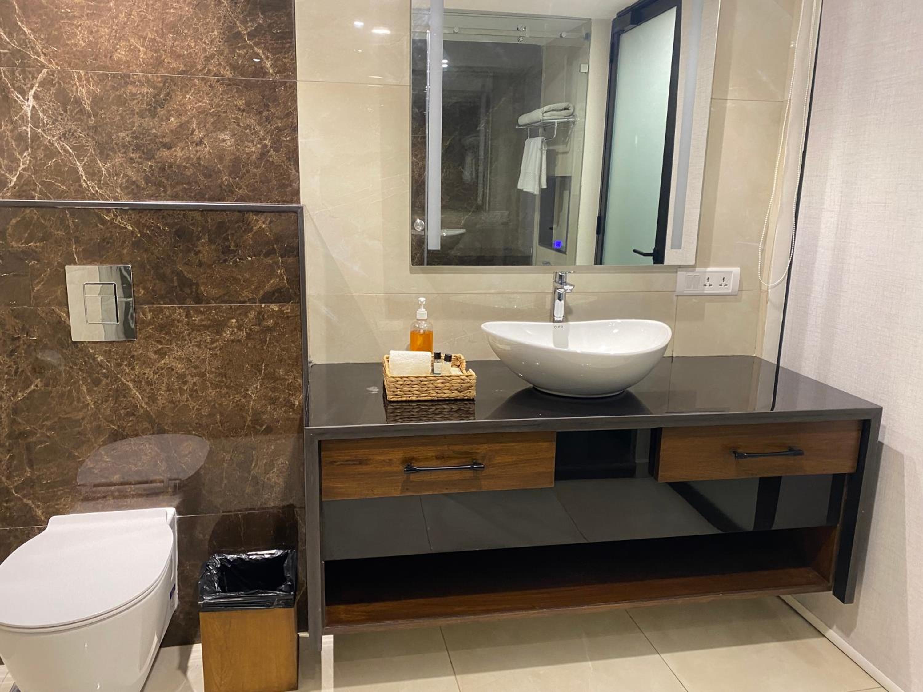 LIFE STYLE SUITE - Photo 7
