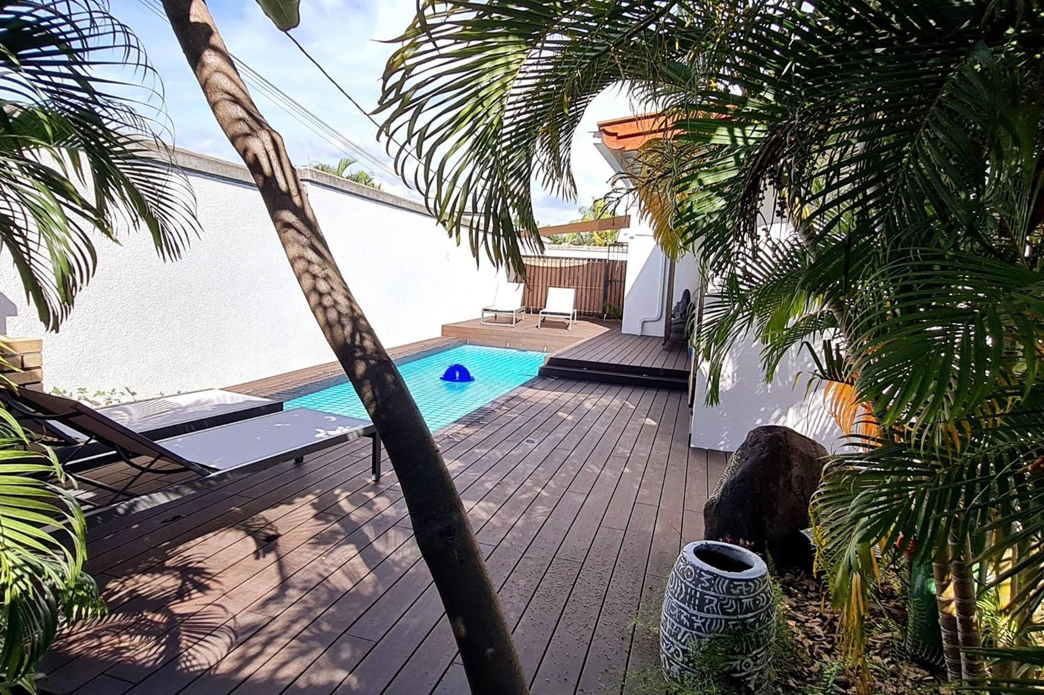 Villa photo 2