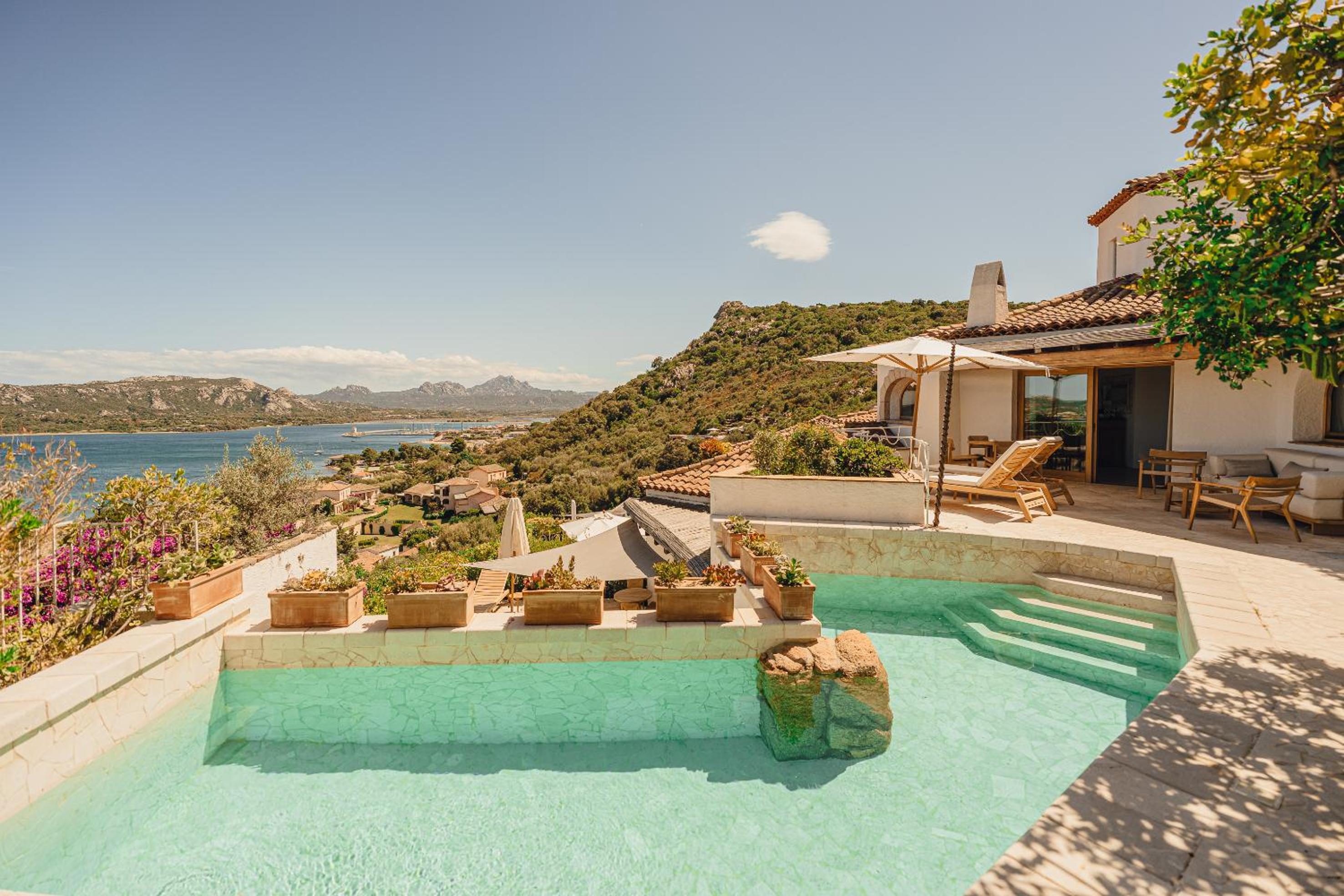 Suite with Private Pool with Sea View photo 3