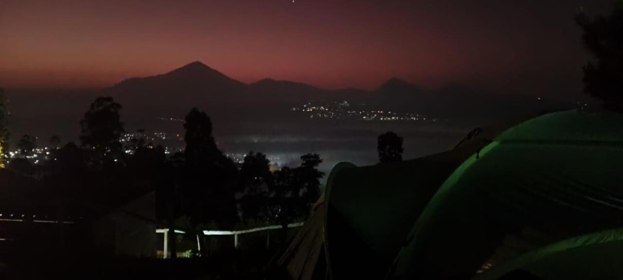 Tent - Photo 4