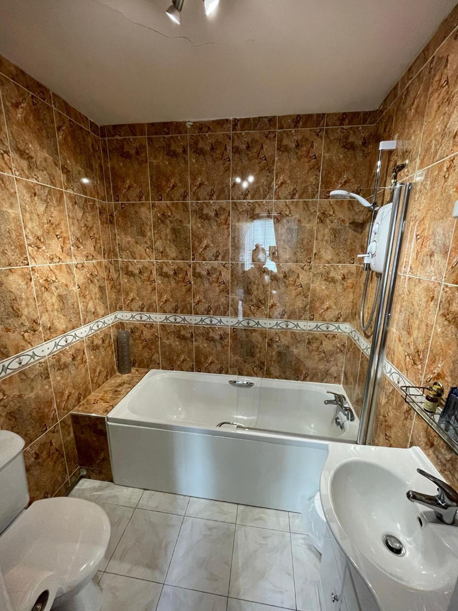 Standard Double Room - Photo 7