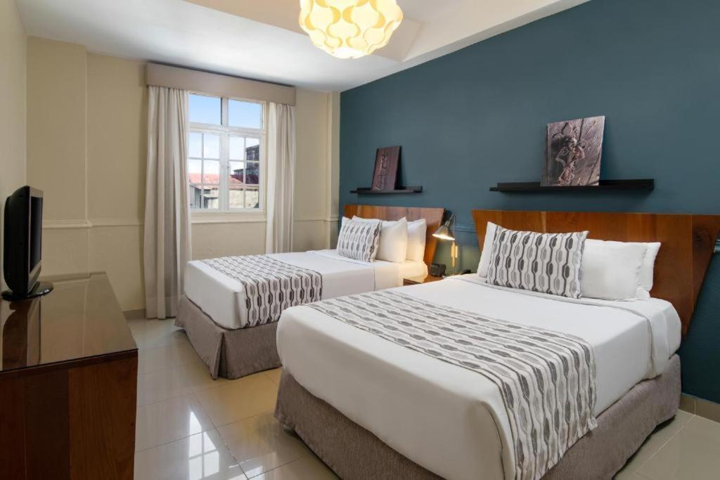 Executive Room - Photo 3