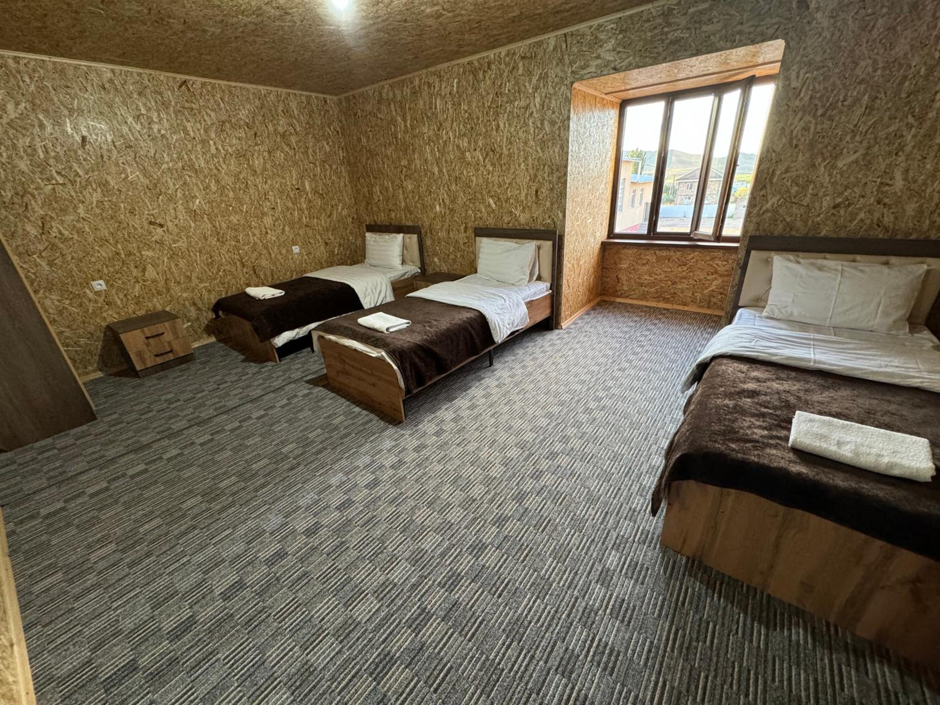 Triple Room with Private Bathroom photo 3