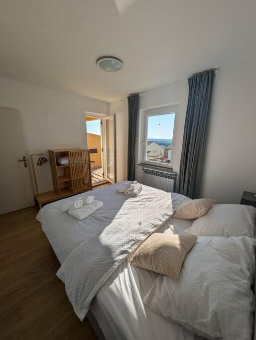 Three-Bedroom Villa photo 1