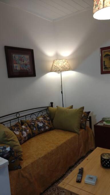 One-Bedroom House photo 1