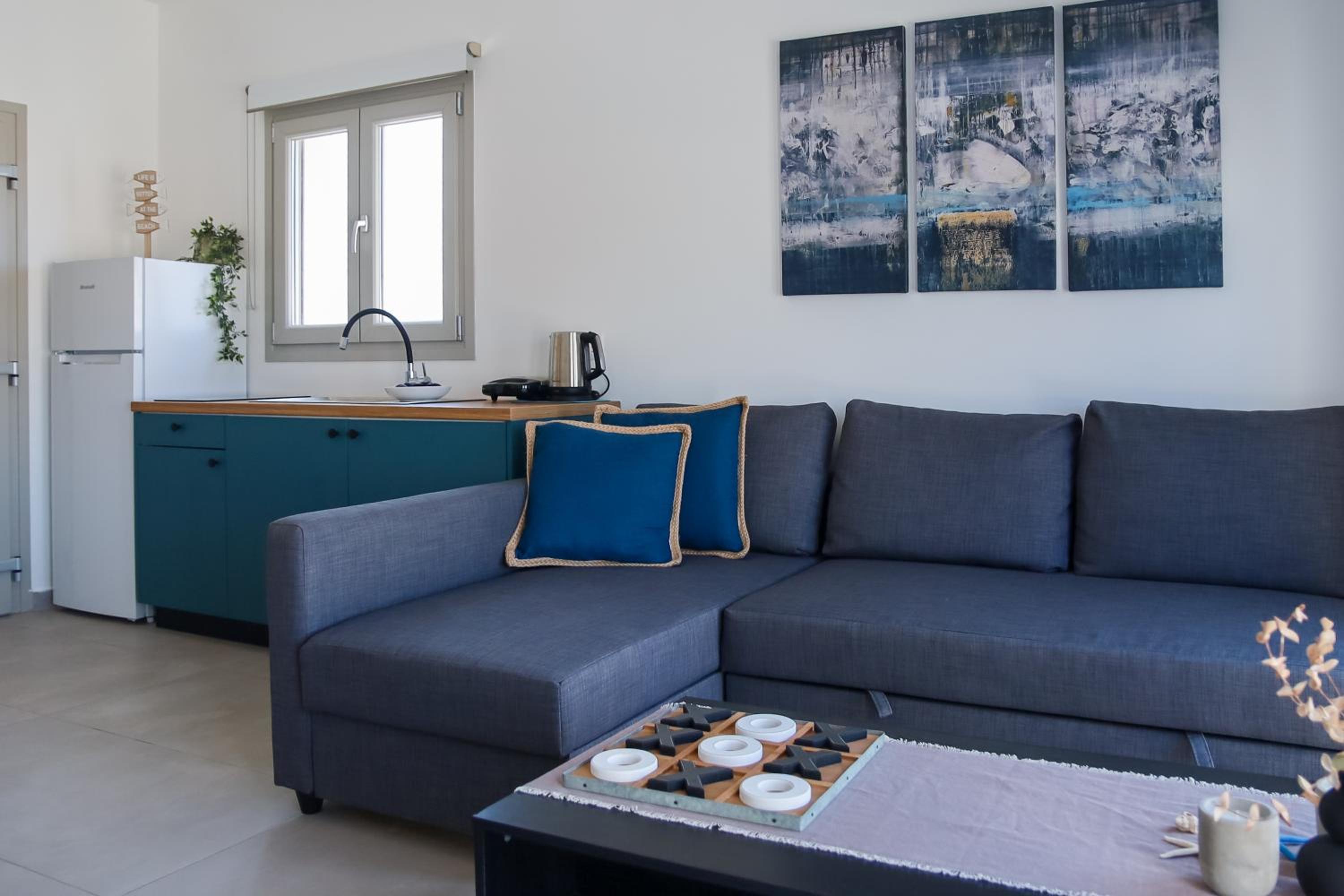 Two-Bedroom Deluxe Apartment with Ocean View photo 3