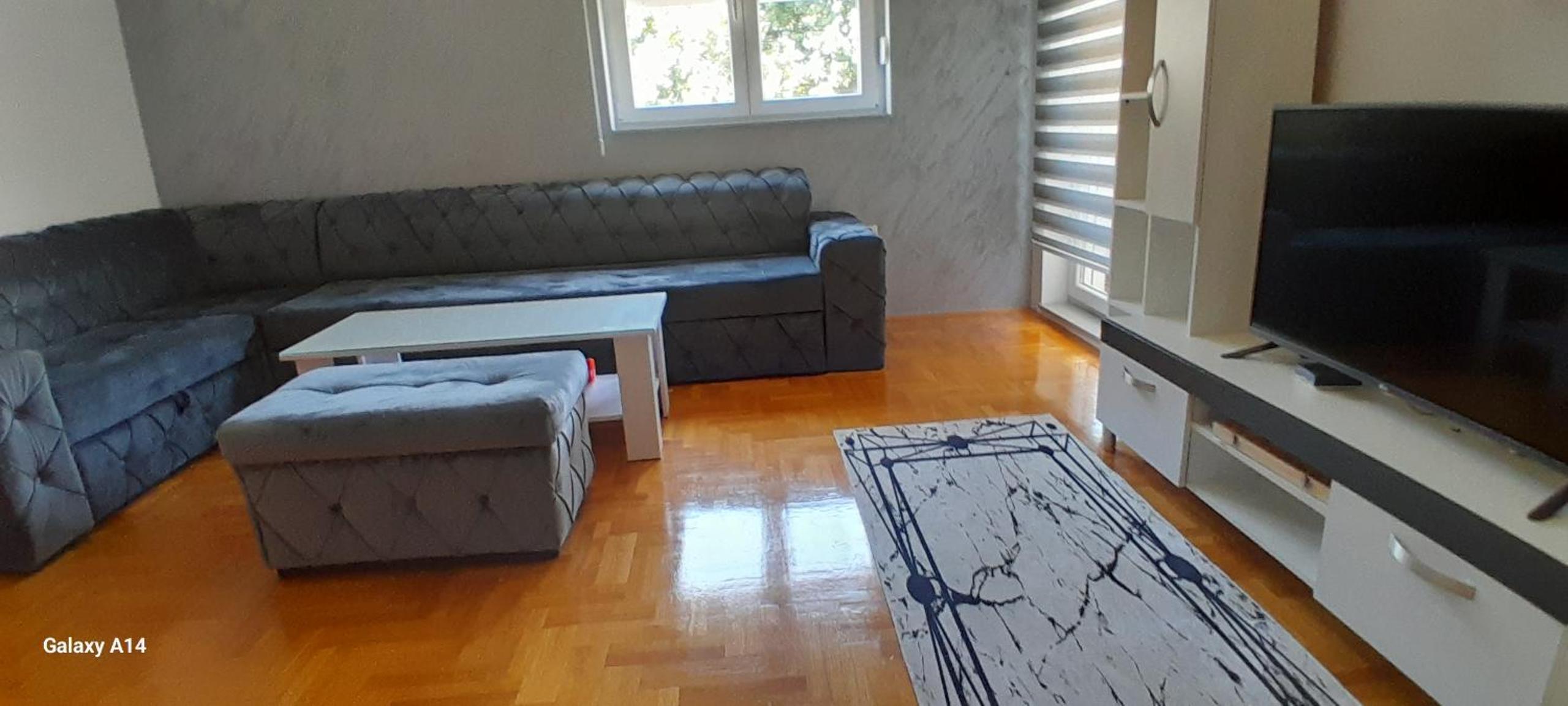 One-Bedroom Apartment photo 3