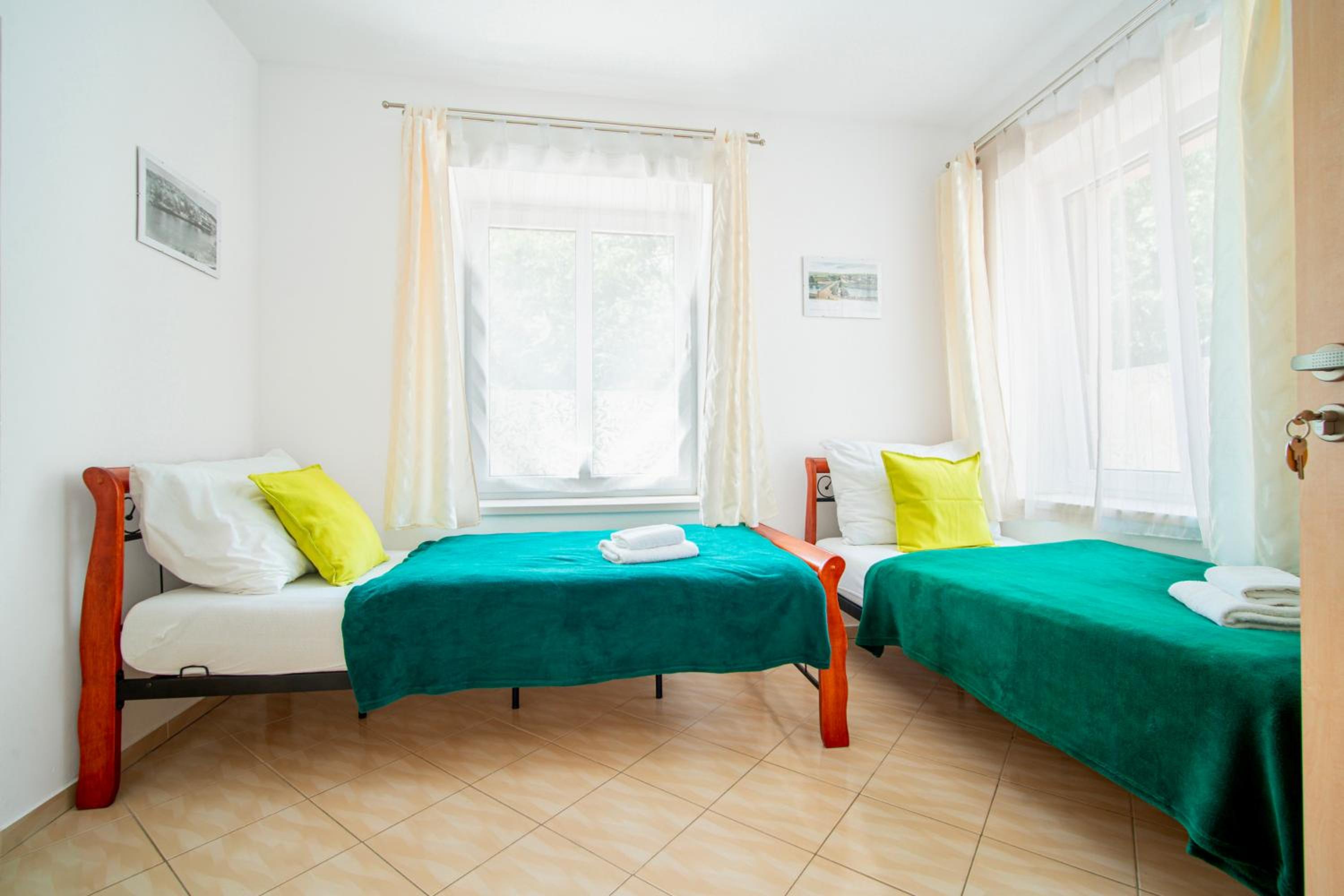 Twin Room with Bathroom