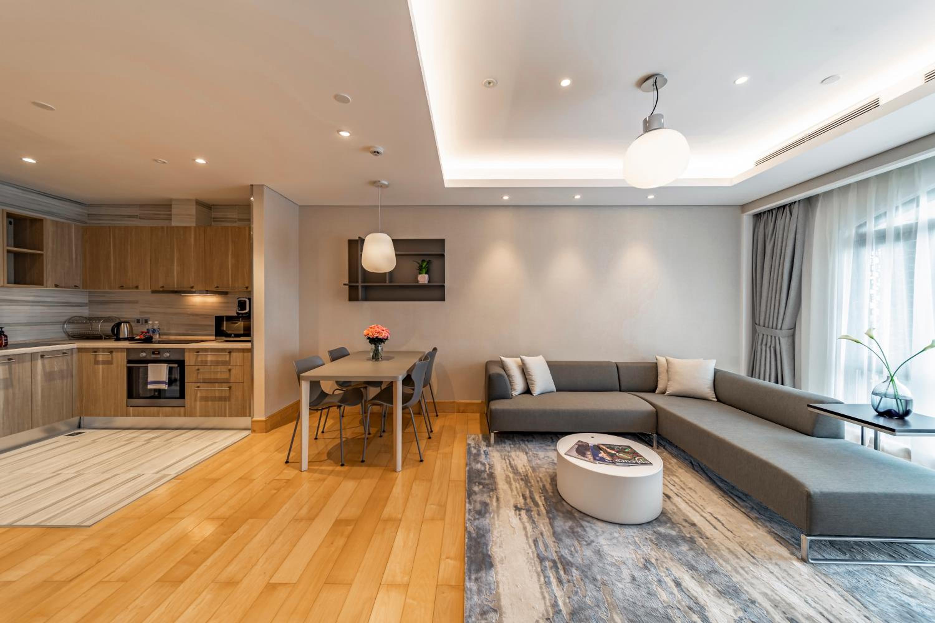 Executive Suite photo 2