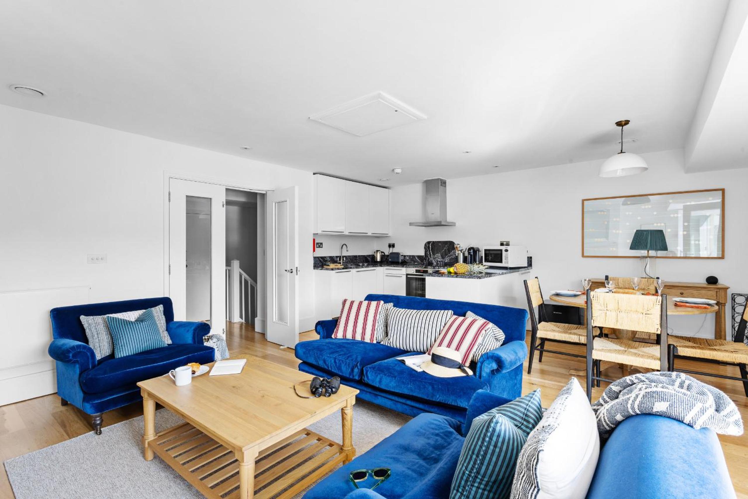 Two-Bedroom Apartment with Terrace and Sea View photo 1