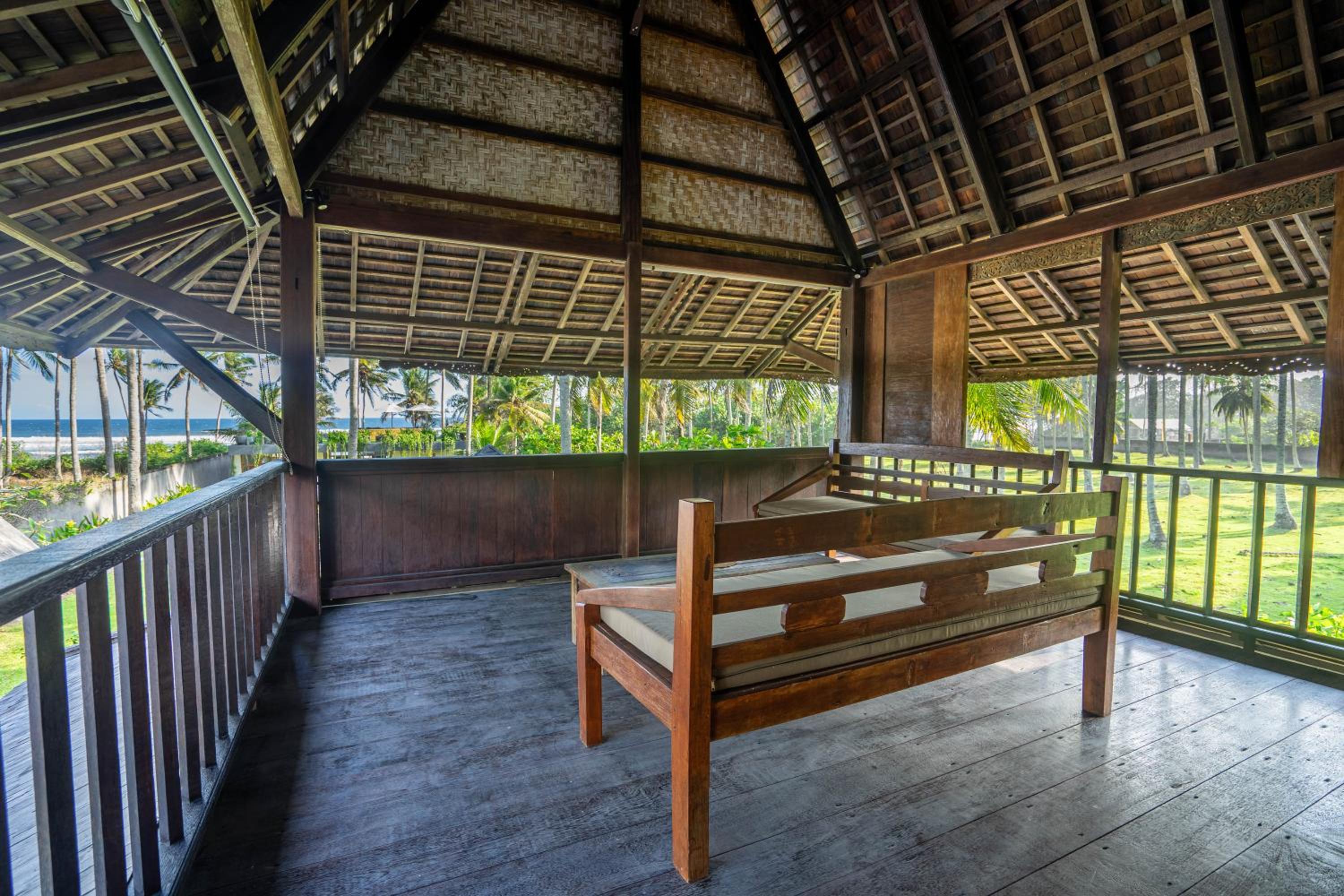 Villa photo 2