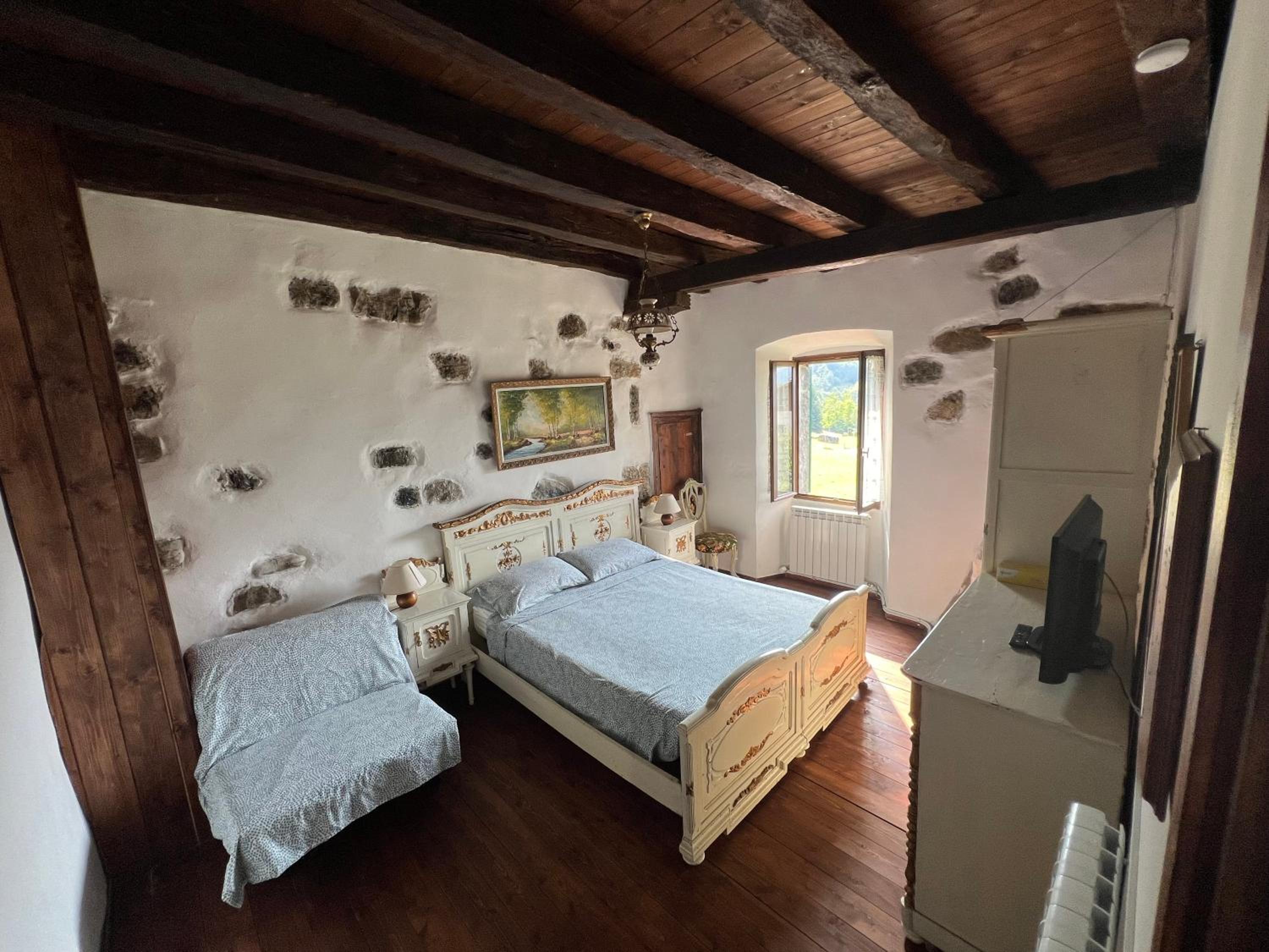 Double Room with Private External Bathroom