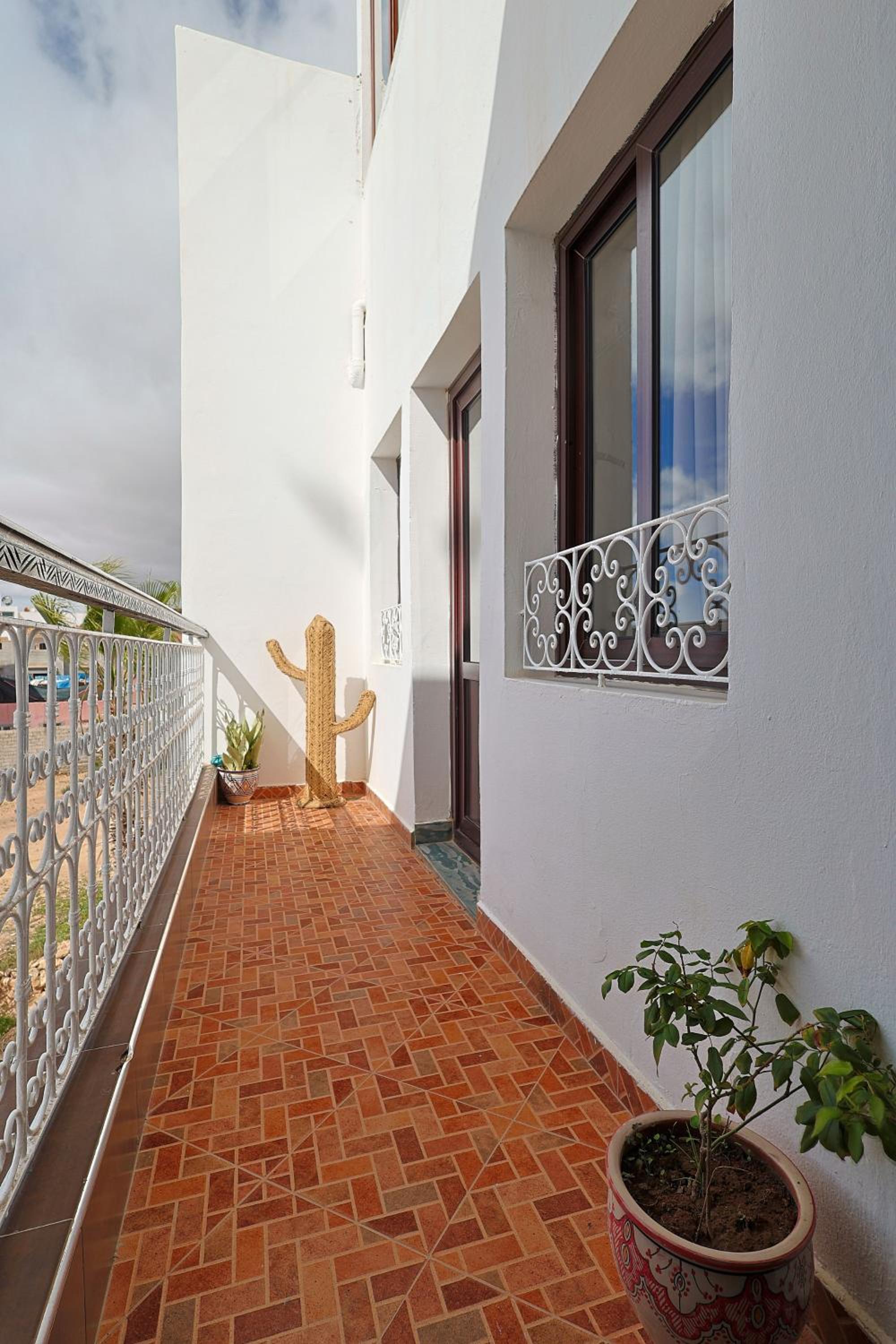 Double Room with Sea View - Photo 2