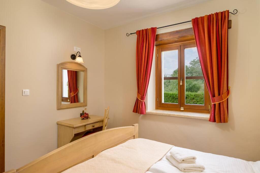 Three-Bedroom Villa photo 1