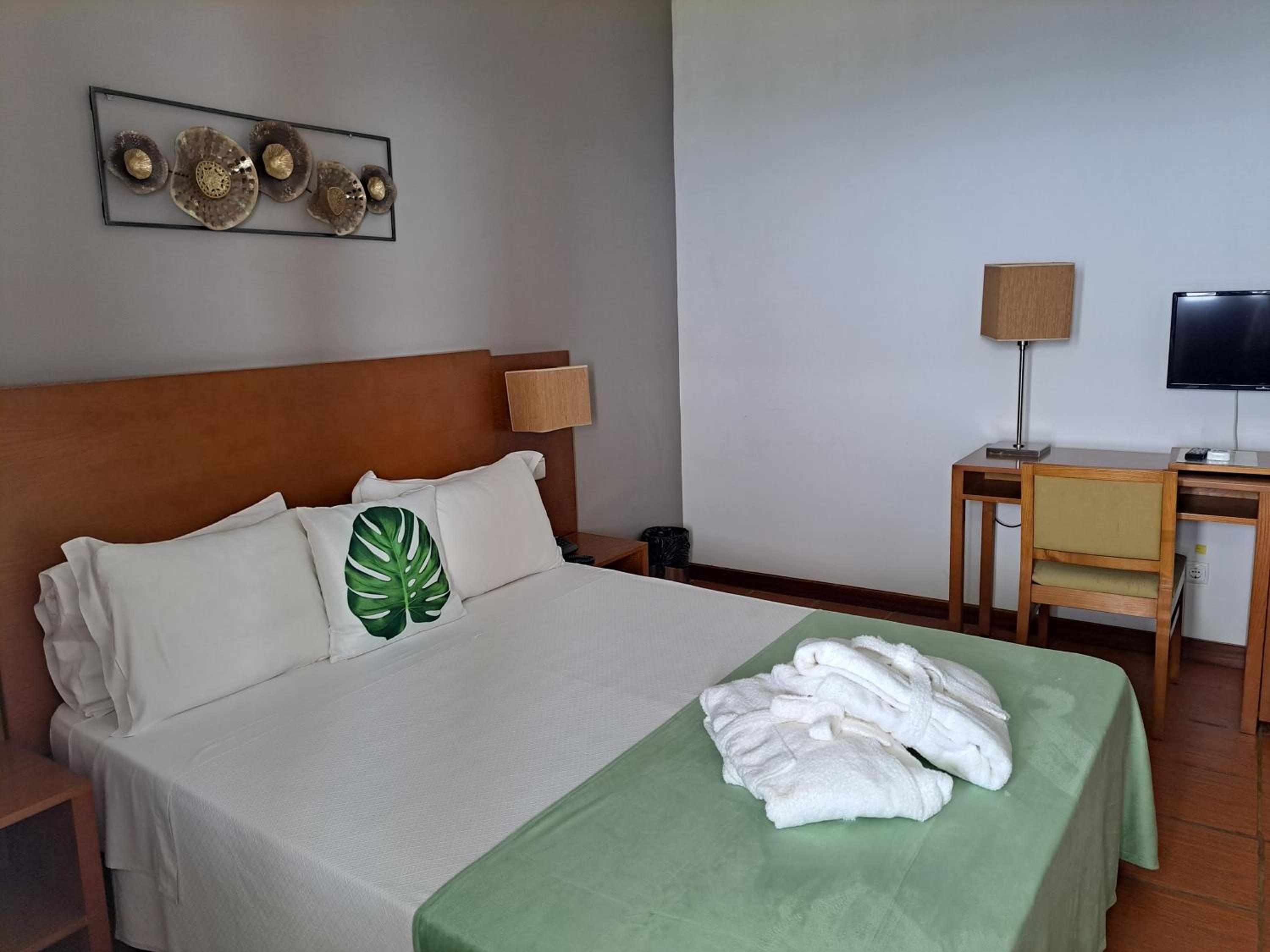Deluxe Double Room with Sea View photo 3