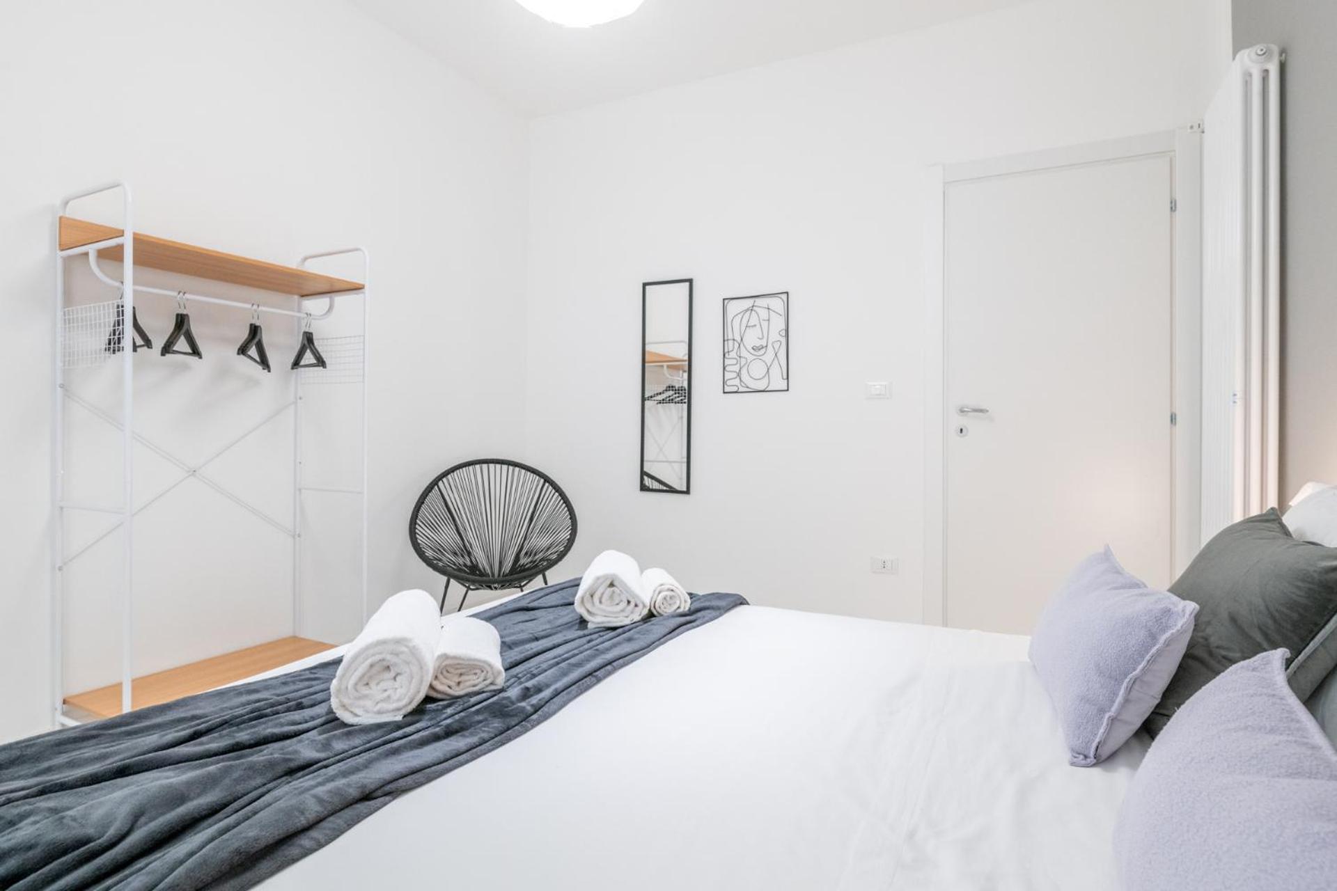 One-Bedroom Apartment photo 3