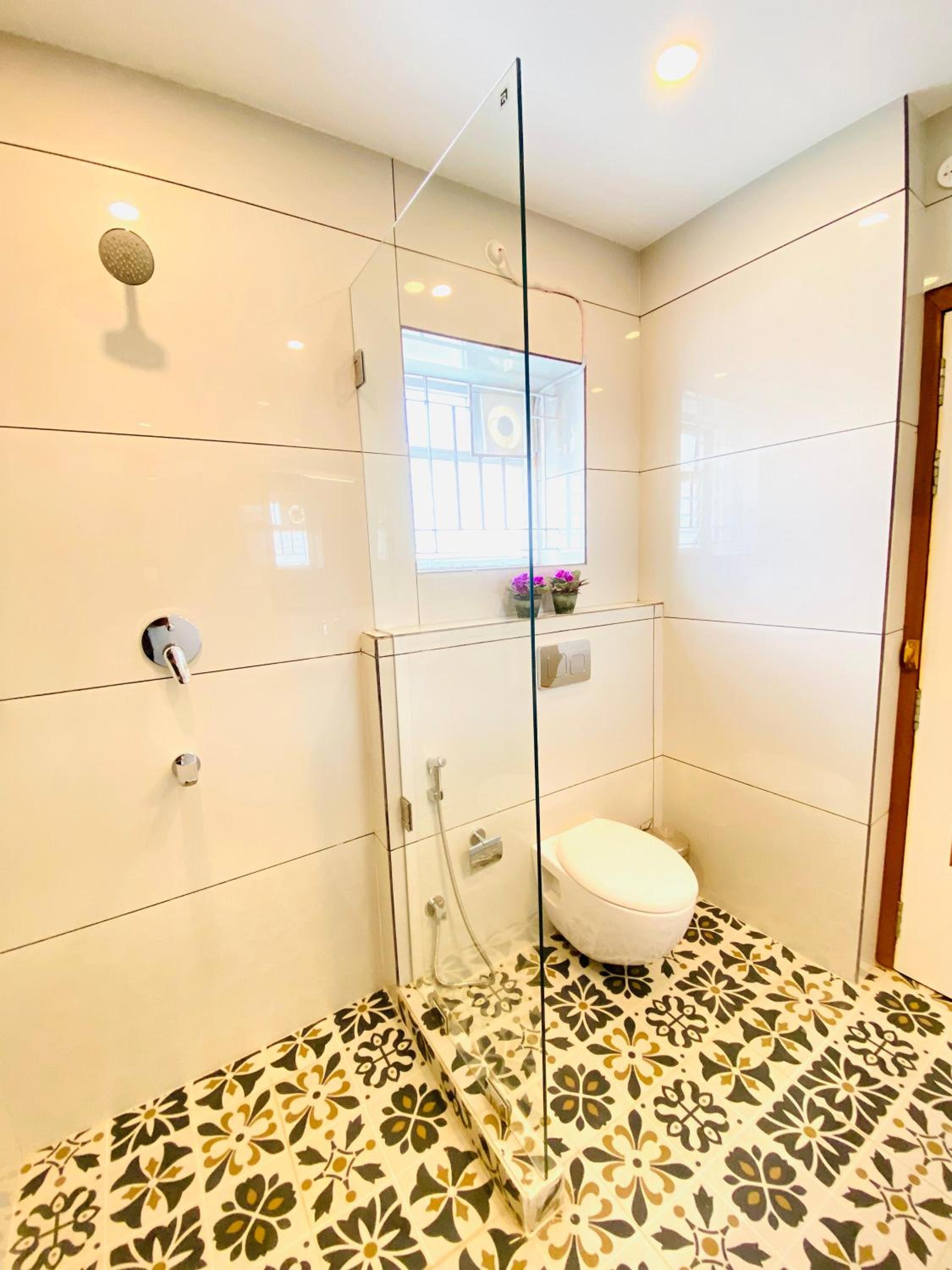 Deluxe Double Room with Balcony - Photo 2
