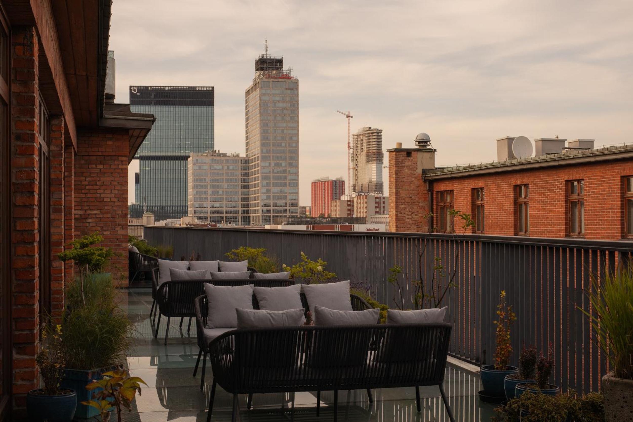 Single Room with Terrace