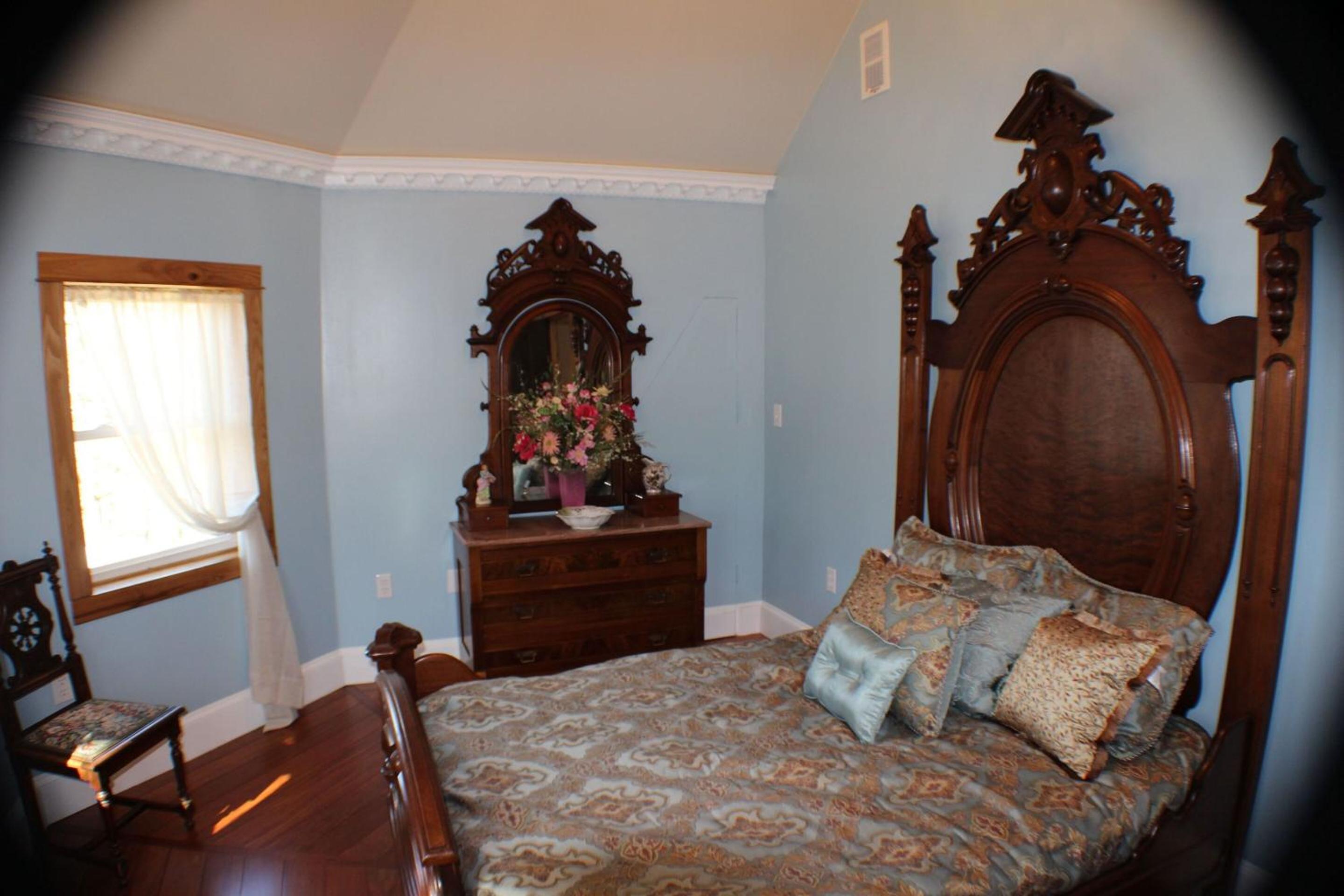 Standard Double Room With Shared Bathroom photo 1