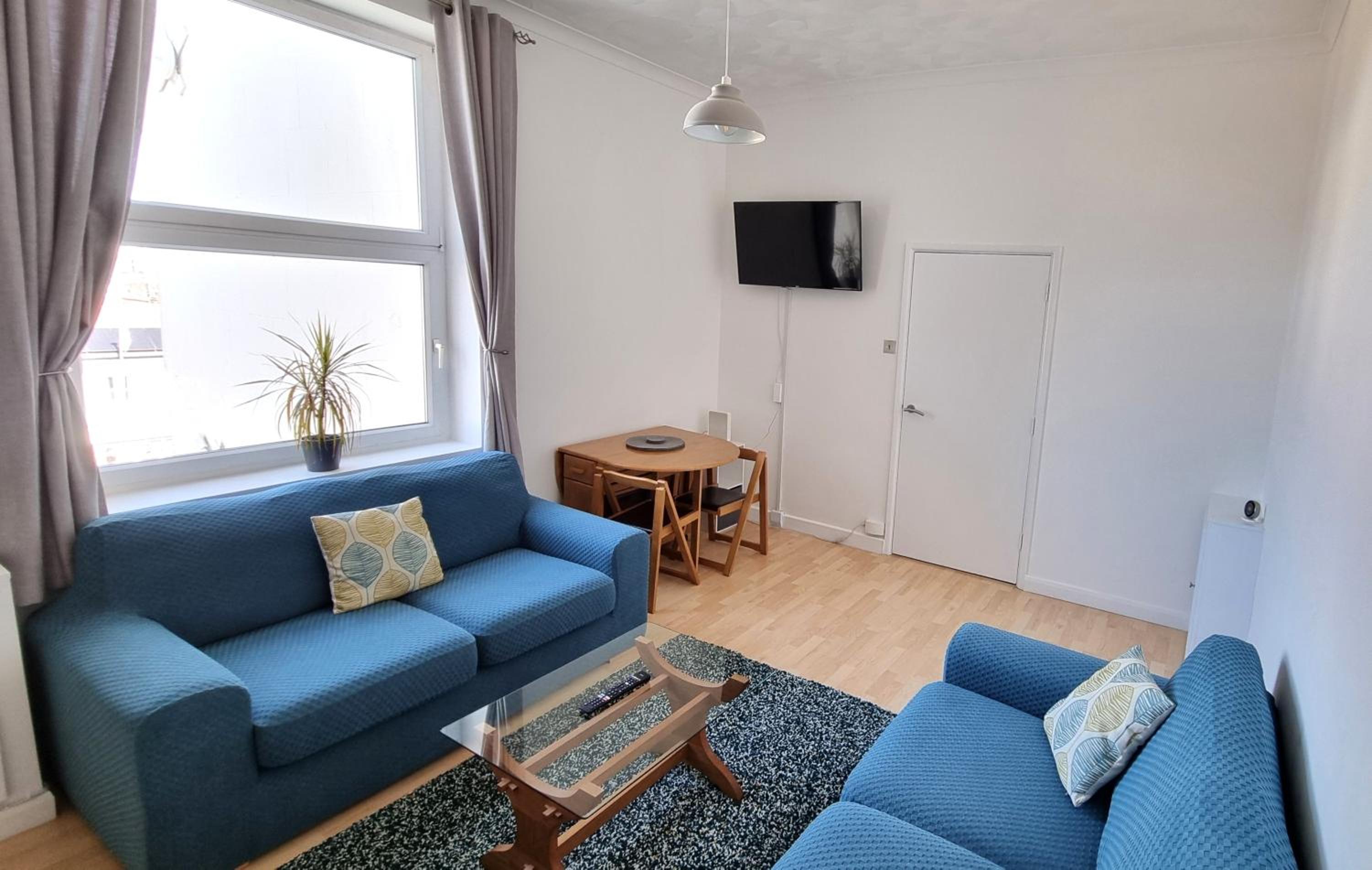 Two-Bedroom Apartment photo 2