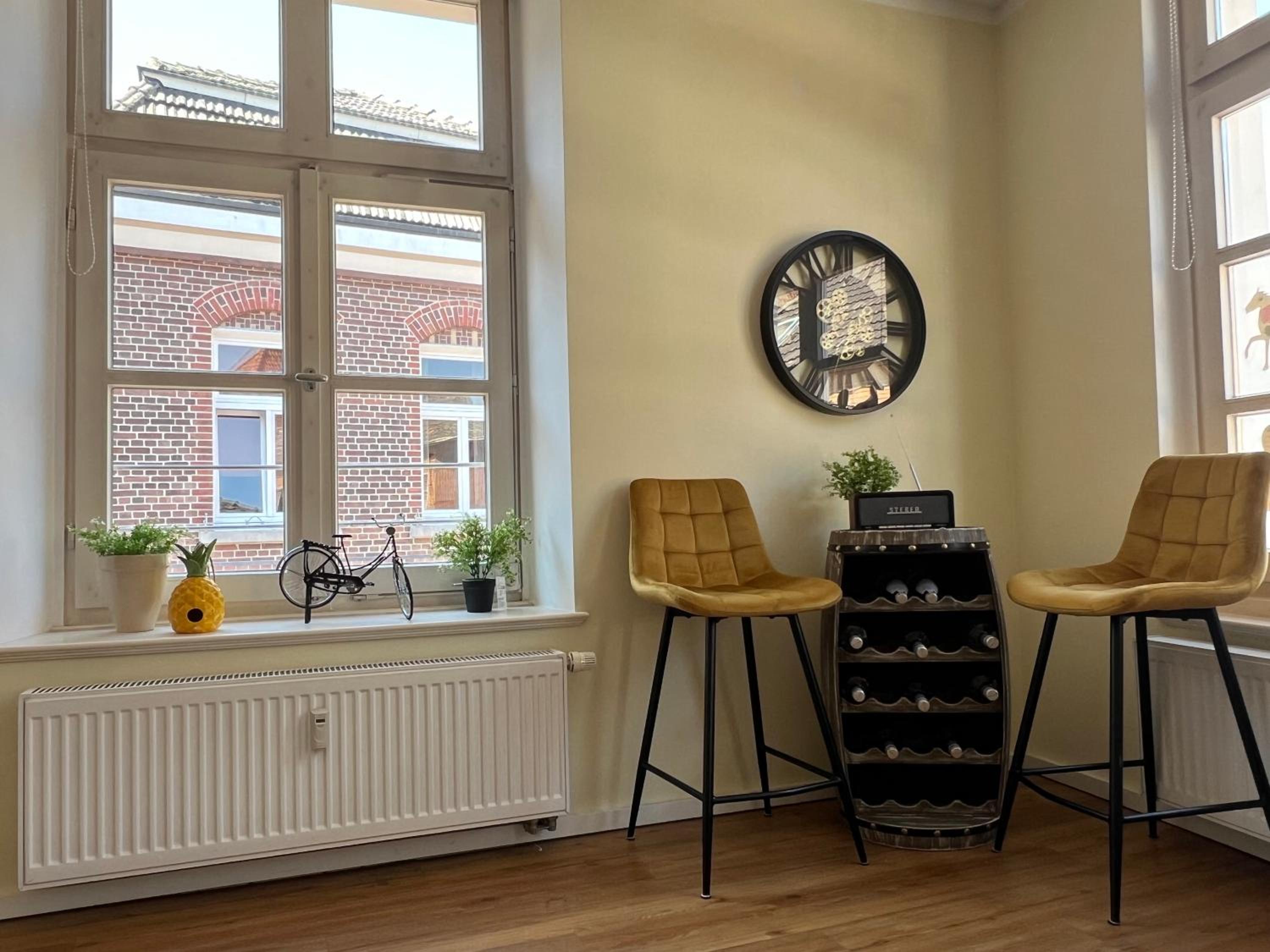 Two-Bedroom Apartment with Balcony photo 2
