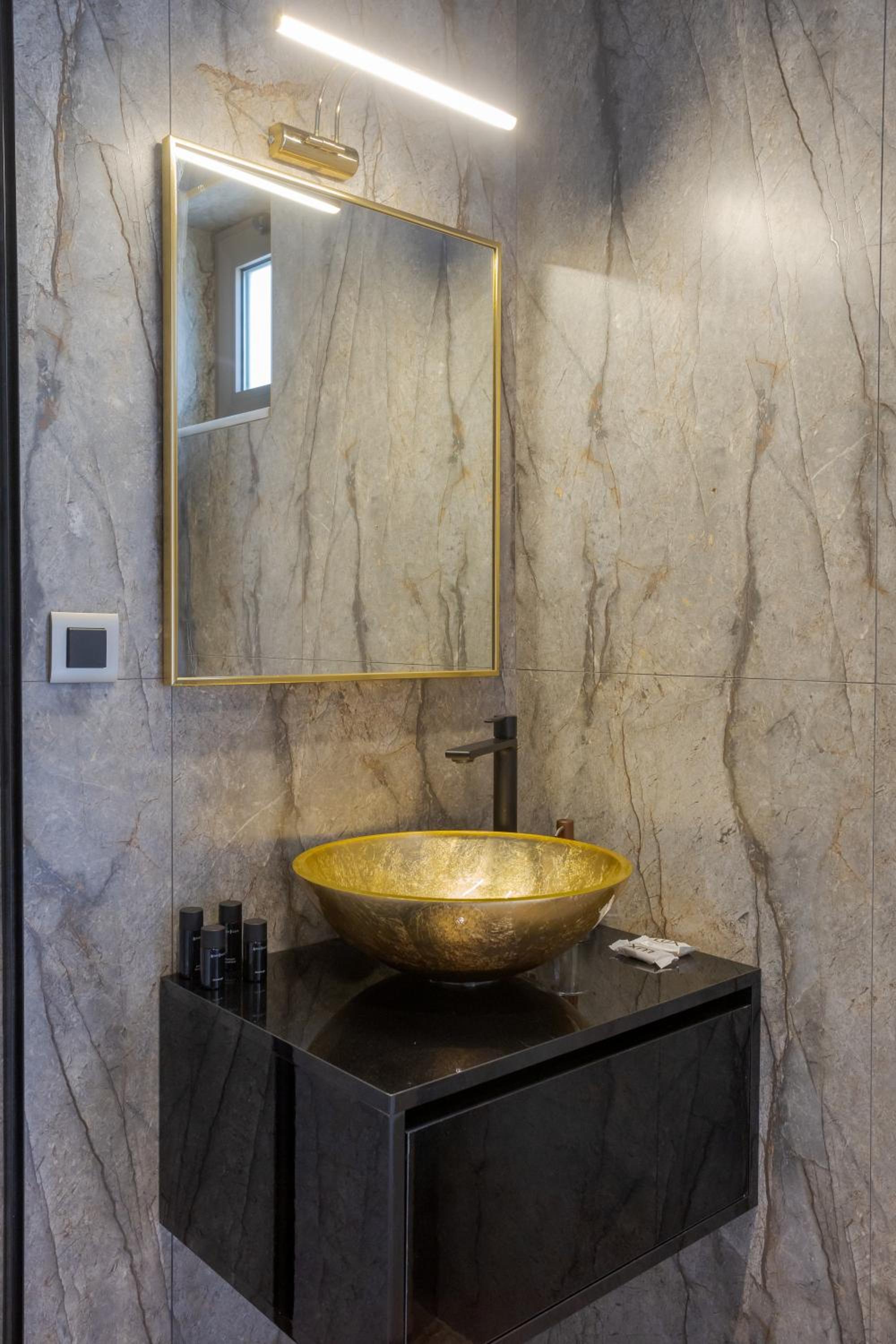 Kitro Suite photo 3