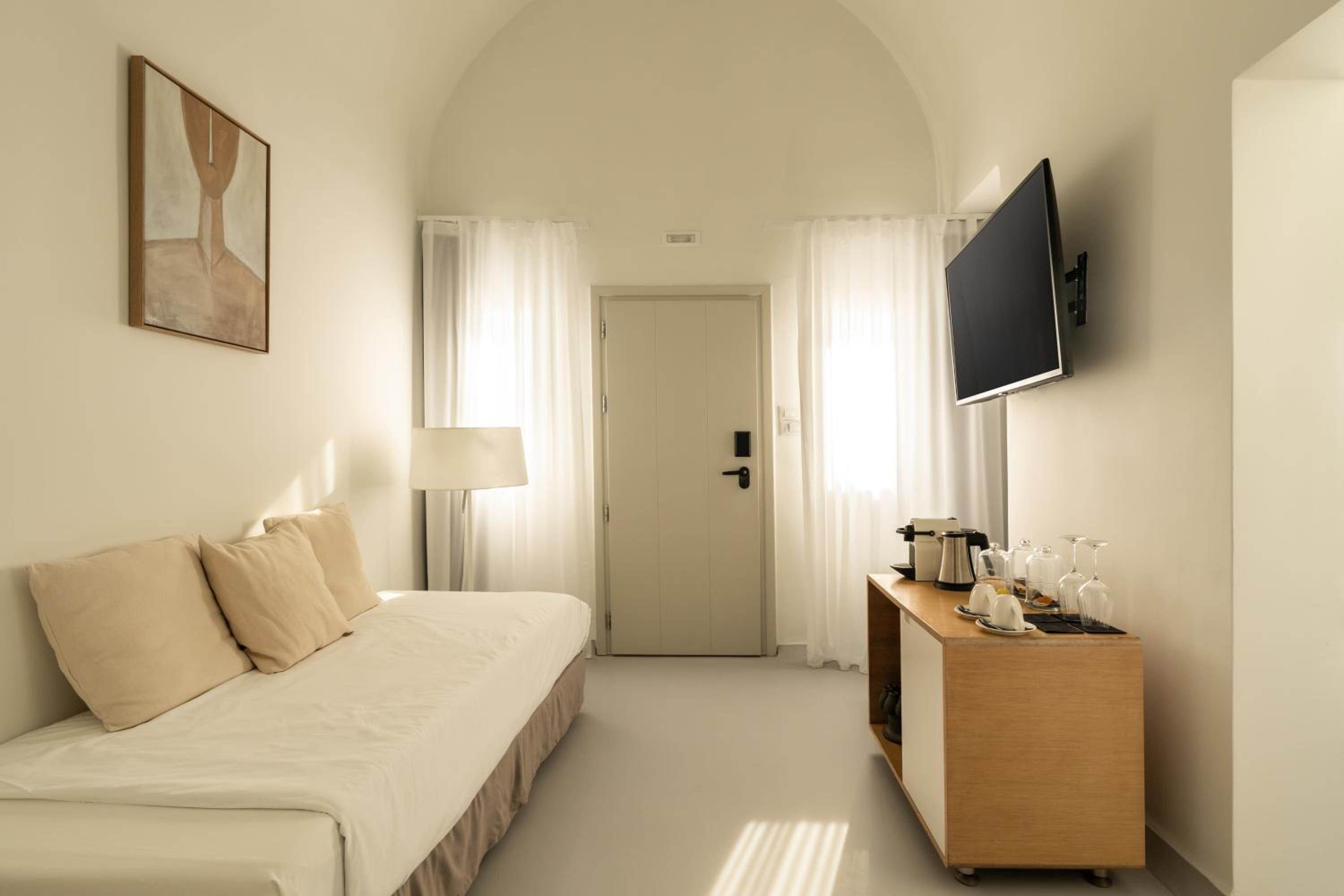 Deluxe Double Room Caldera View
