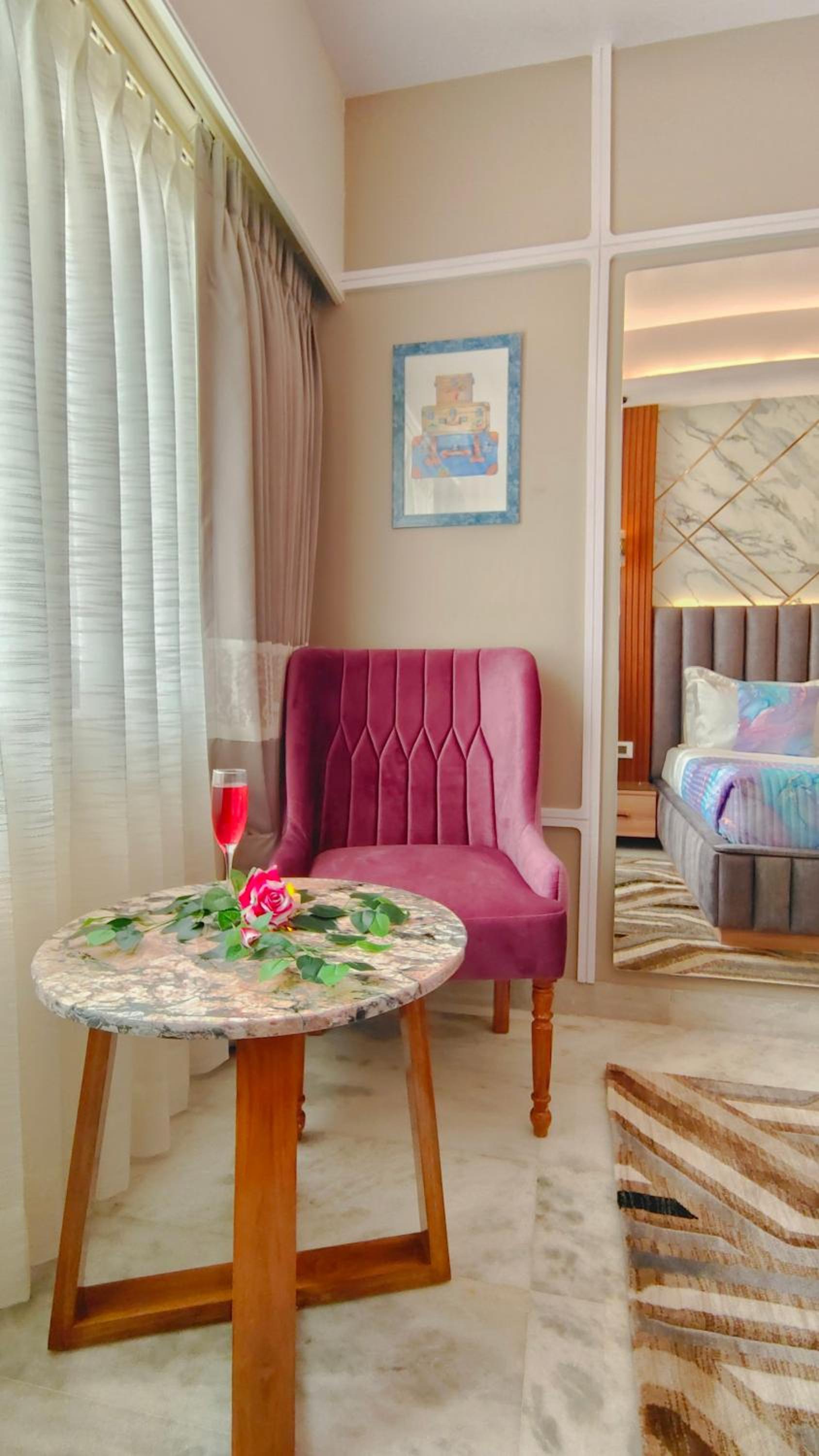 Premium Room with European Style Décor and City View: Enjoy 10% off on - F&B, Spa, car Hire, Complimentary Welcome Drink & Hi-Tea, Candlelight Dinner & Room Decoration Available  - Photo 23