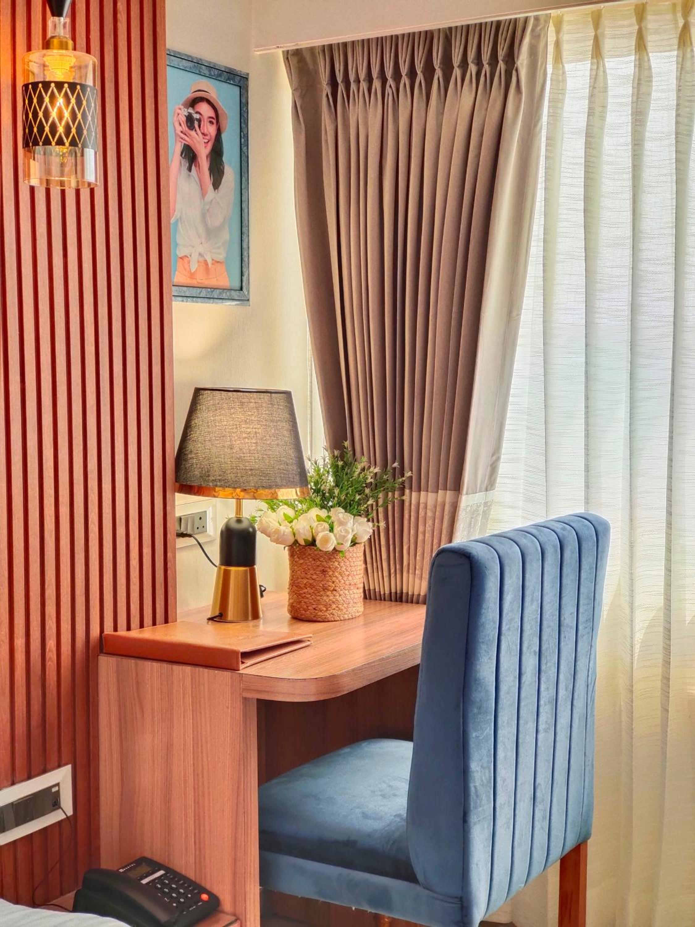 Premium Room with European Style Décor and City View: Enjoy 10% off on - F&B, Spa, car Hire, Complimentary Welcome Drink & Hi-Tea, Candlelight Dinner & Room Decoration Available  - Photo 13