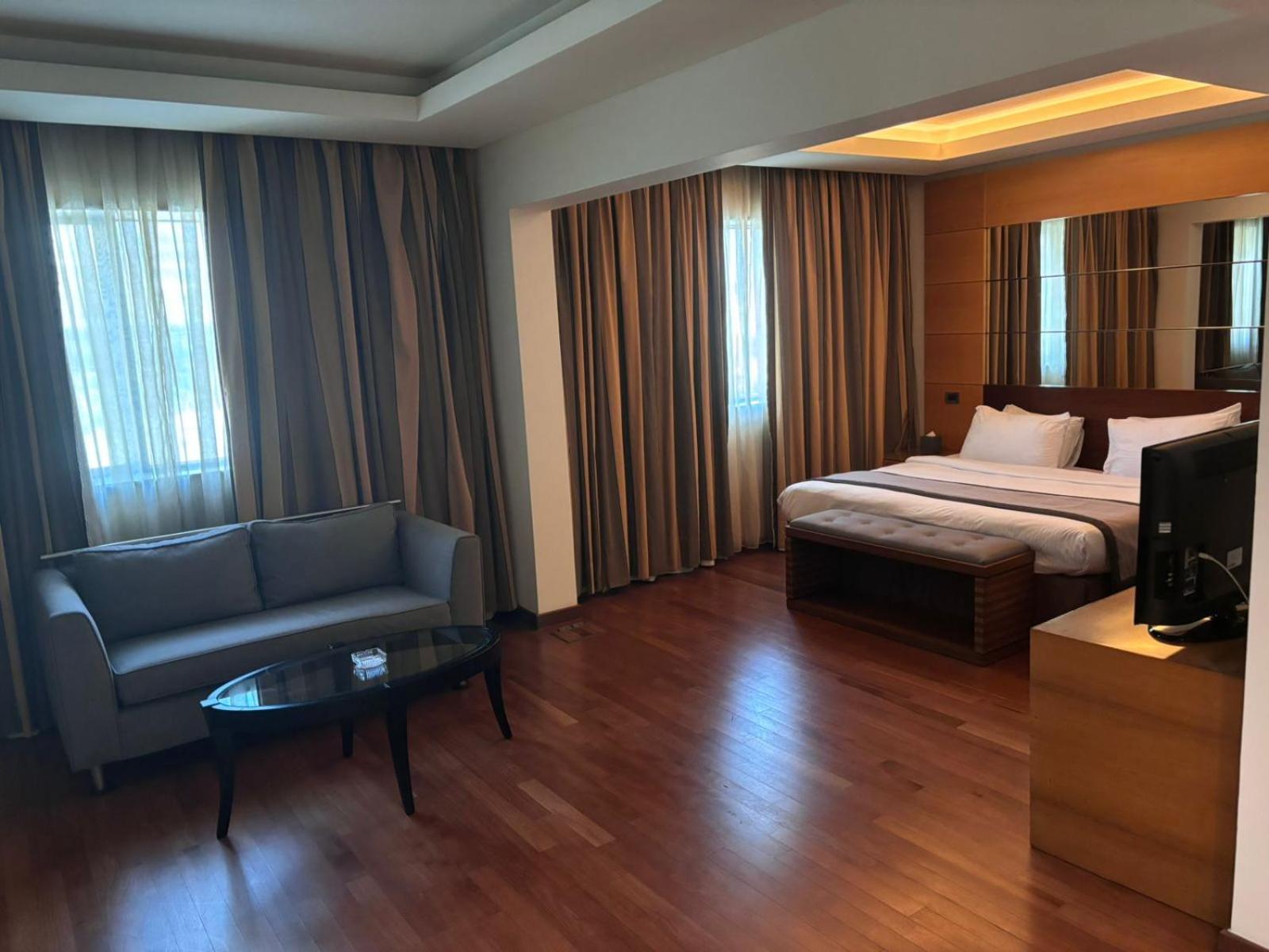 Junior Suite - Photo 1