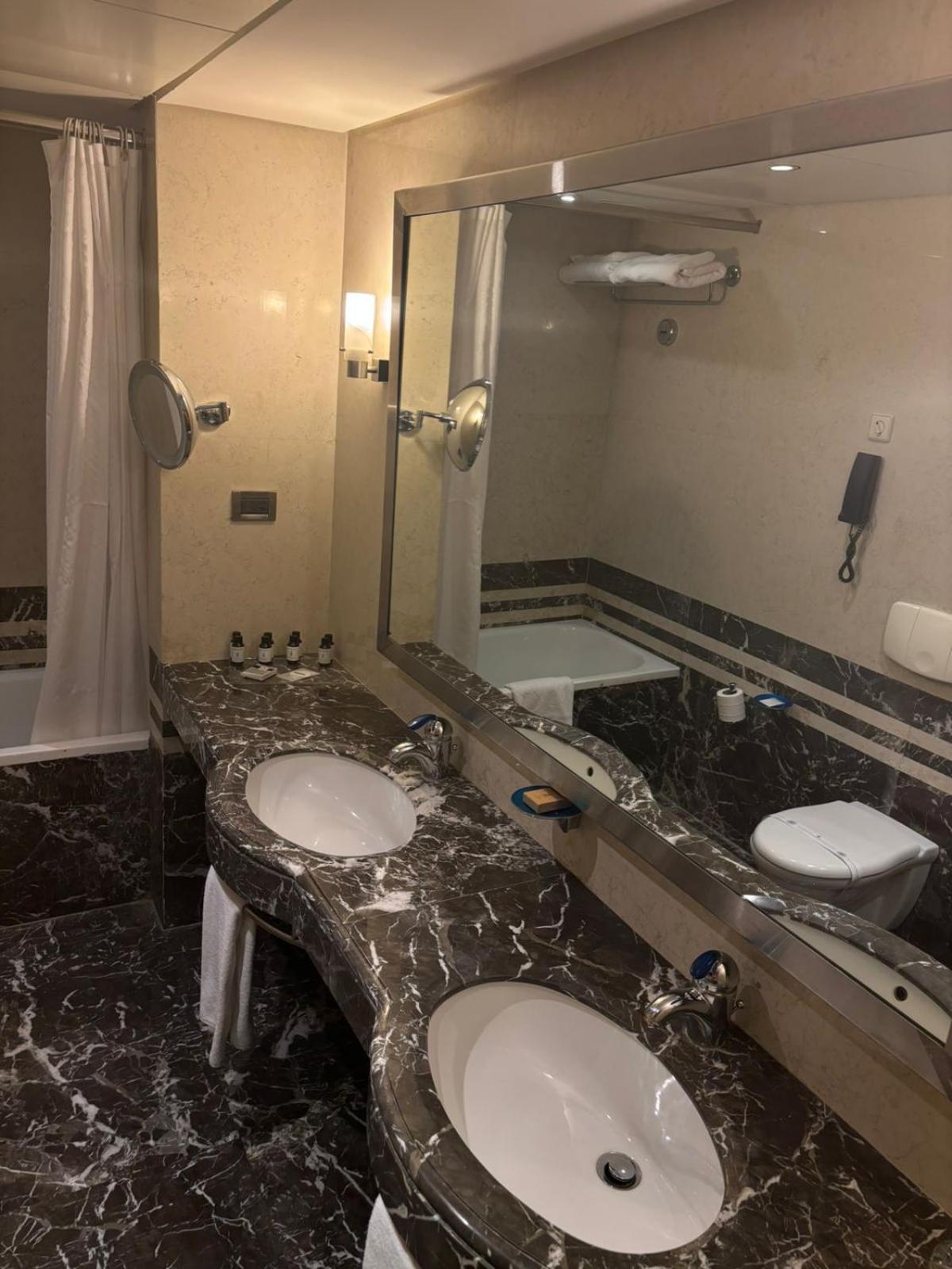 Junior Suite - Photo 2