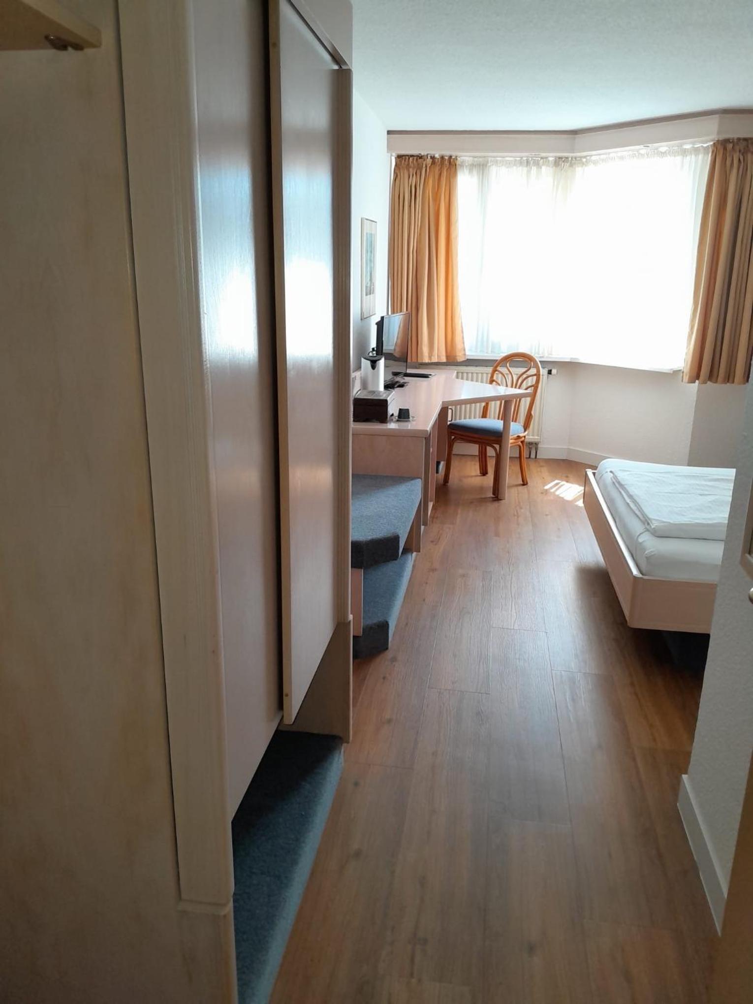 Double Room - Photo 3
