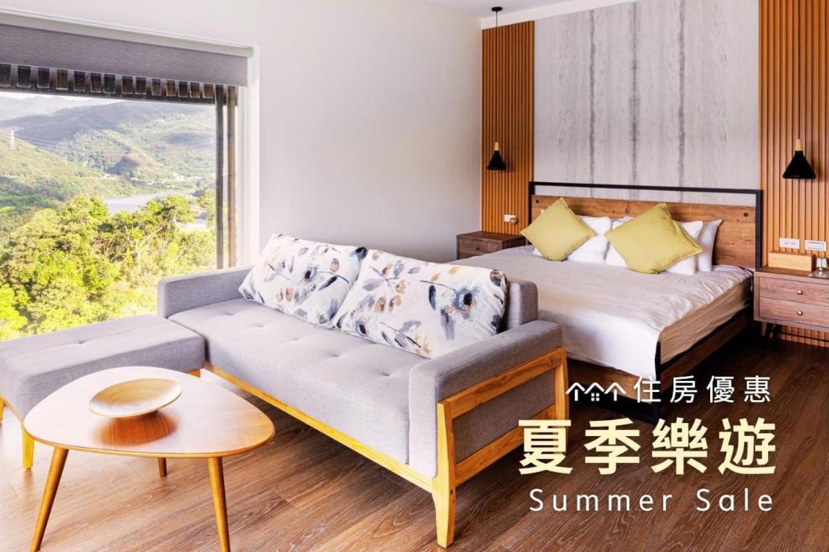 Quadruple Room with Lake View photo 1