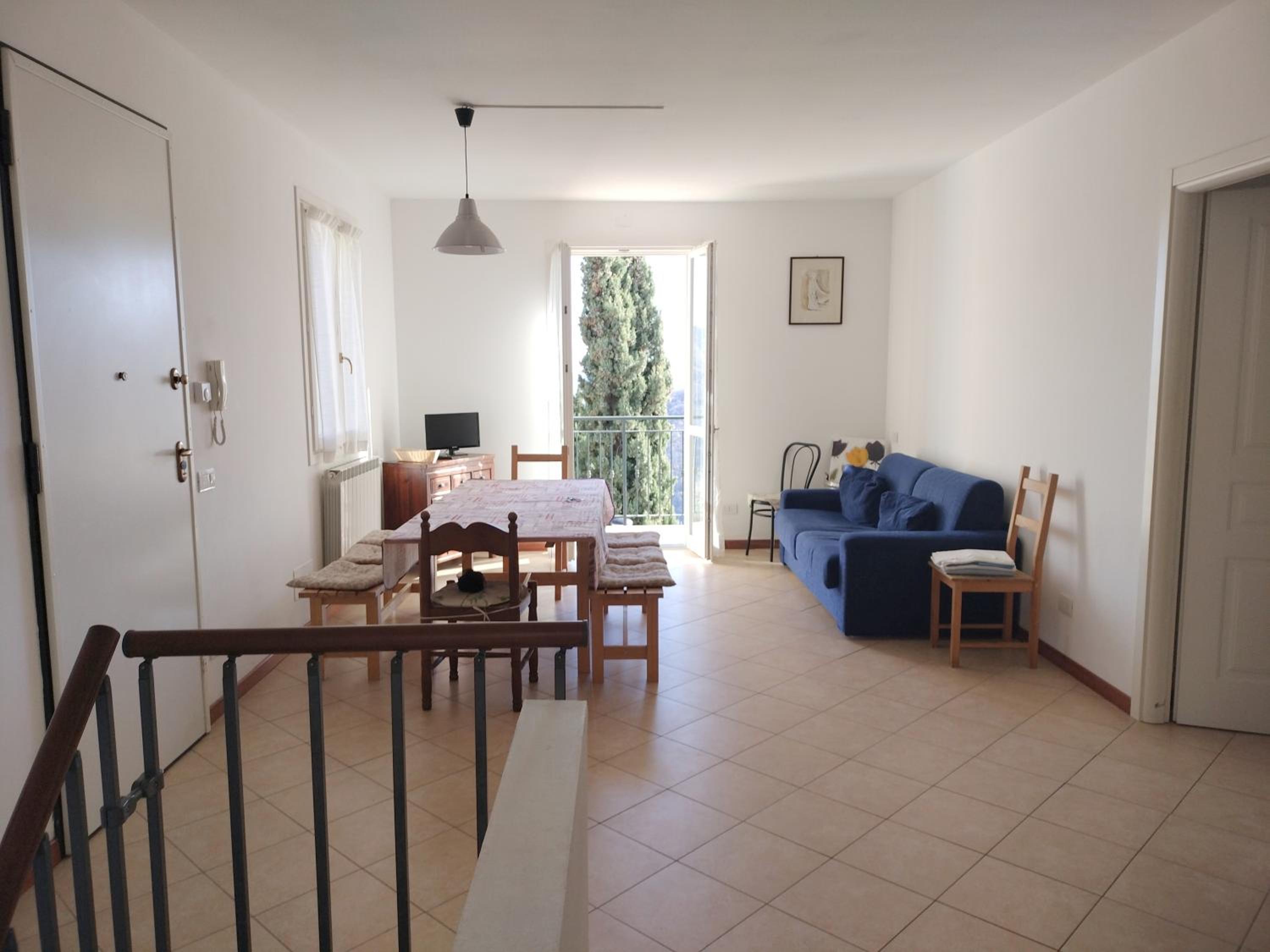 One-Bedroom House photo 1