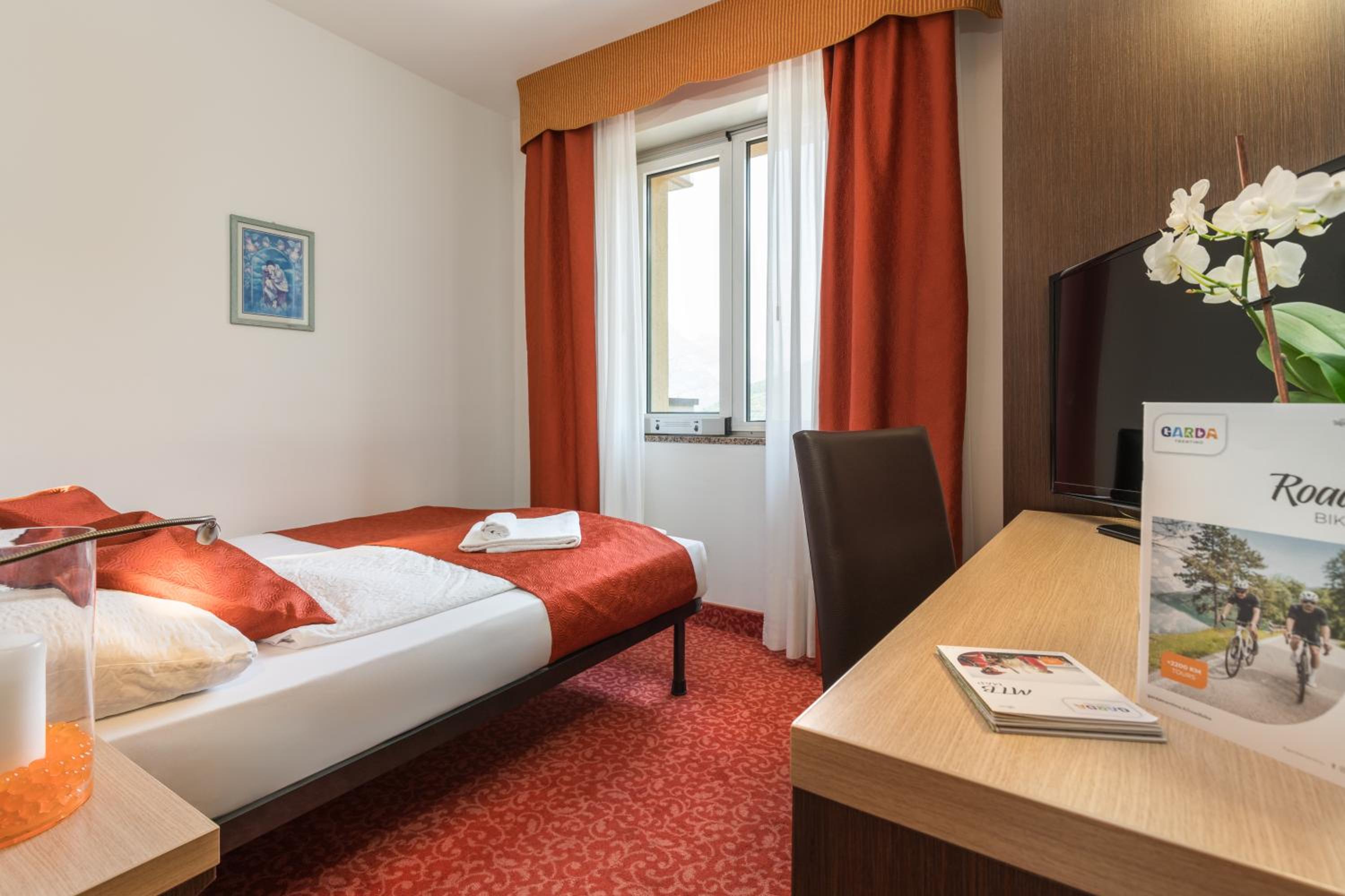 Small Double Room photo 2